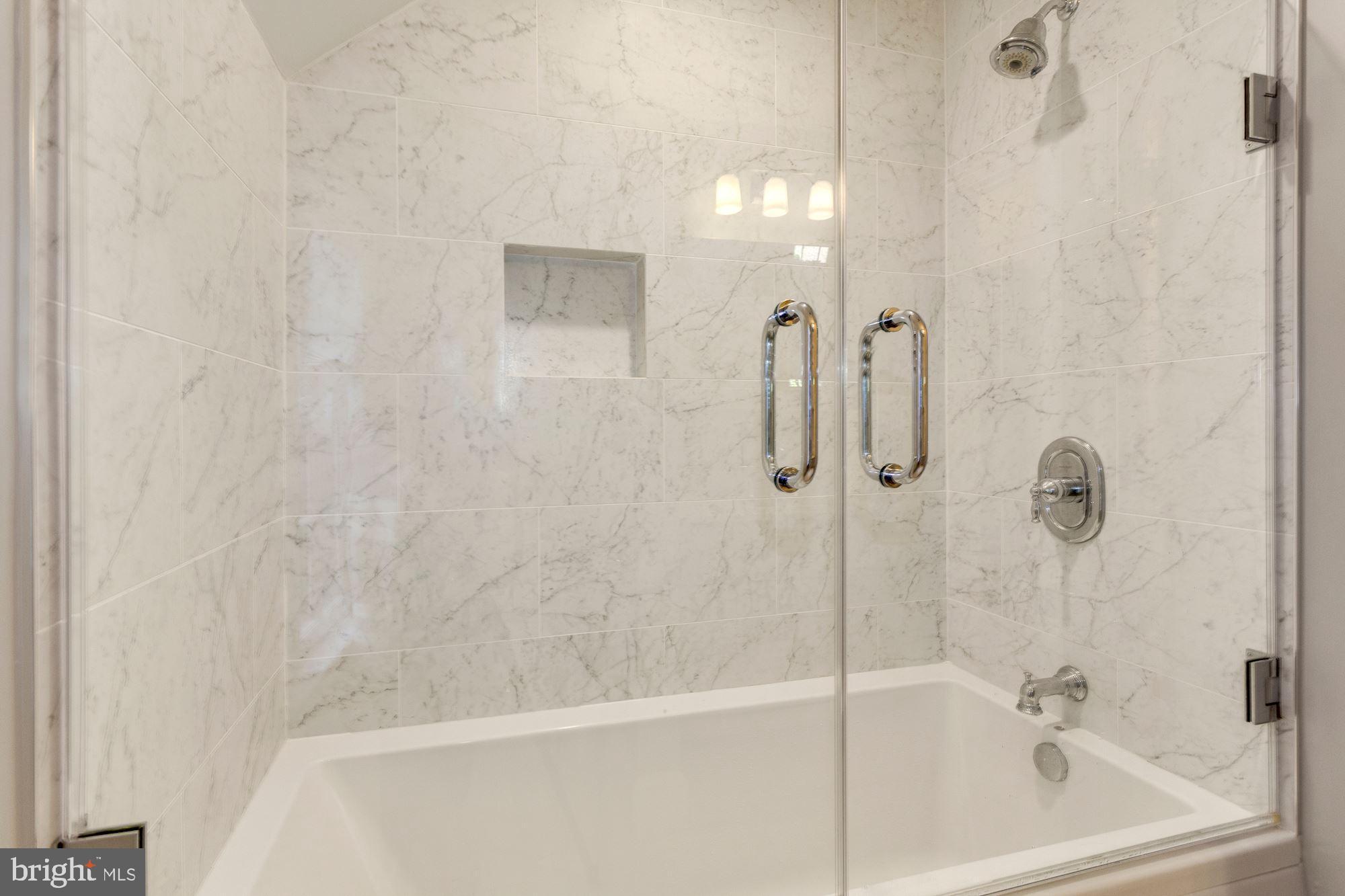 ROLLINGWOOD - Residential