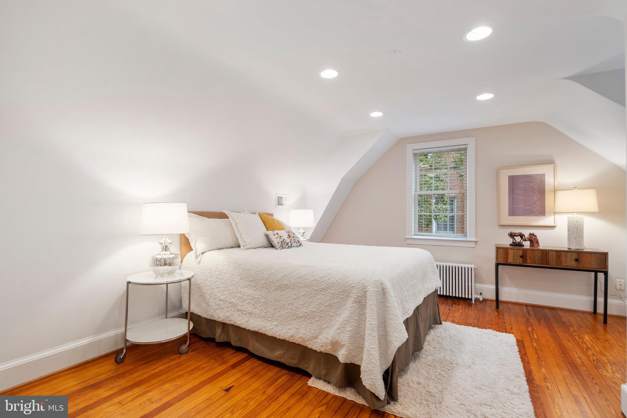 ASHTON HEIGHTS - Residential