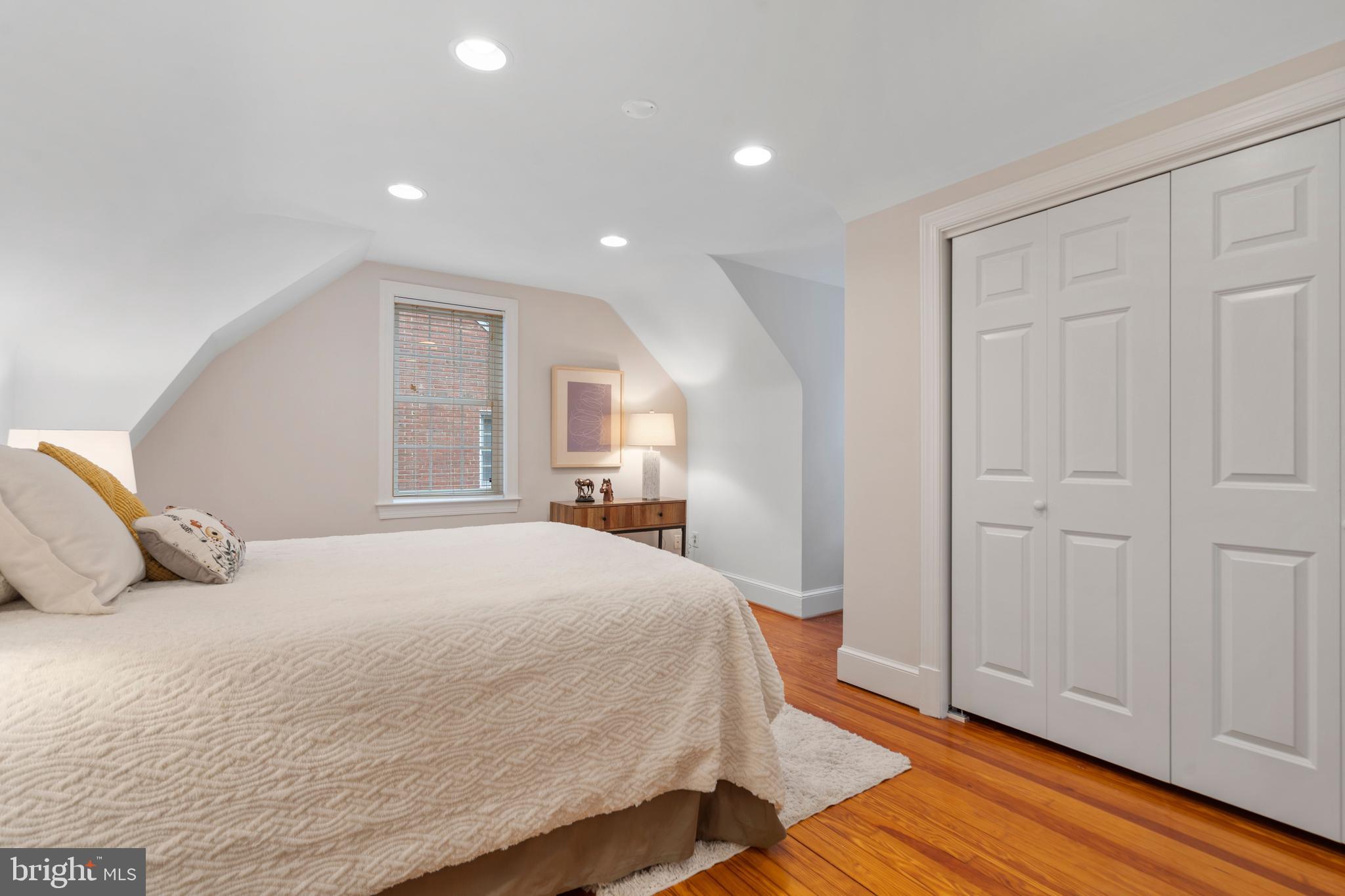 ASHTON HEIGHTS - Residential