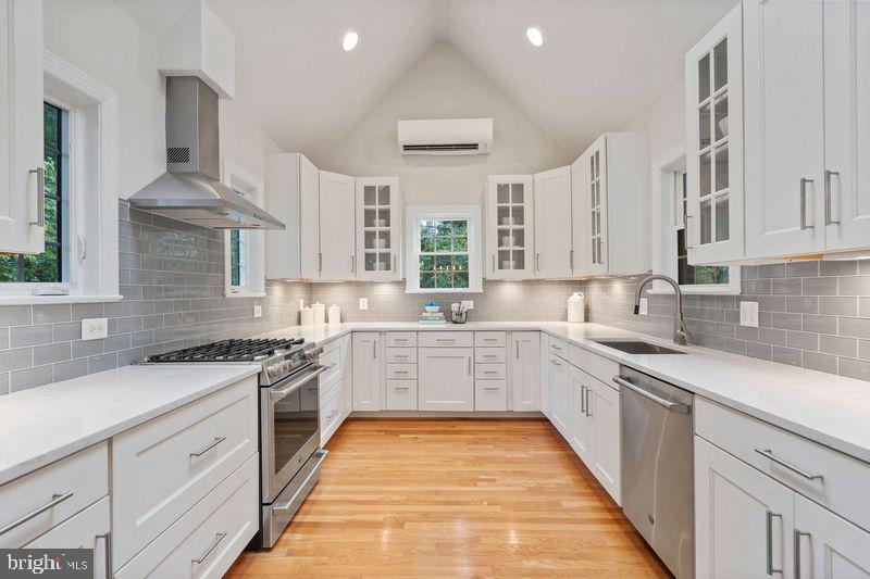 ASHTON HEIGHTS - Residential