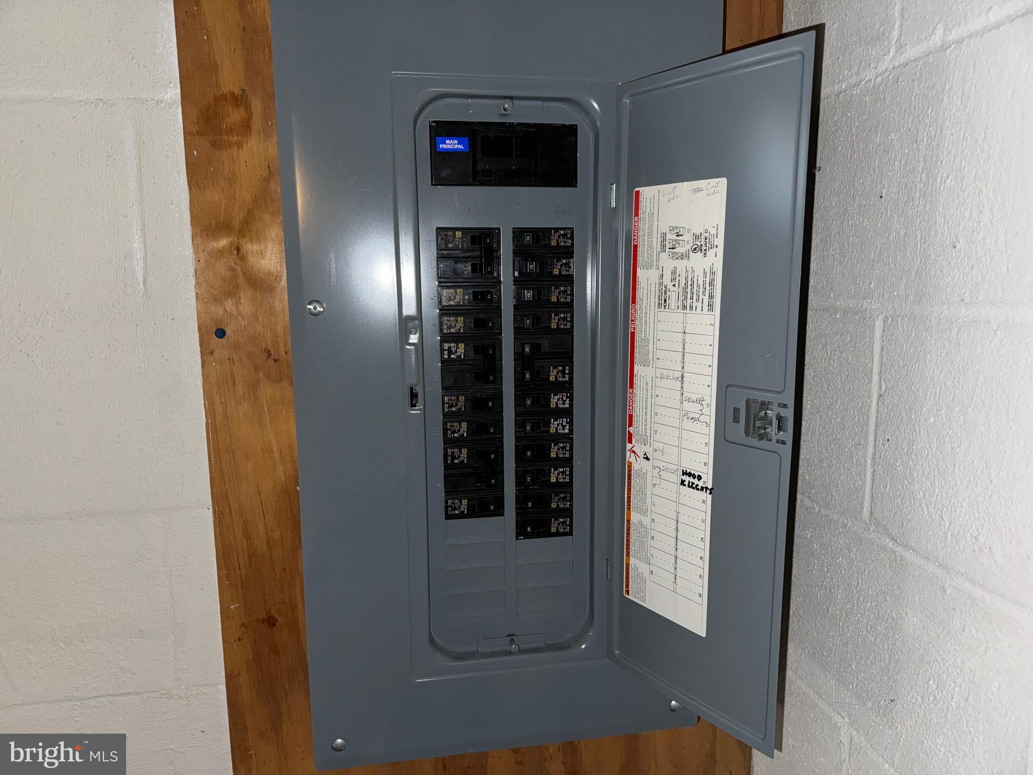 OAKWOOD - Residential