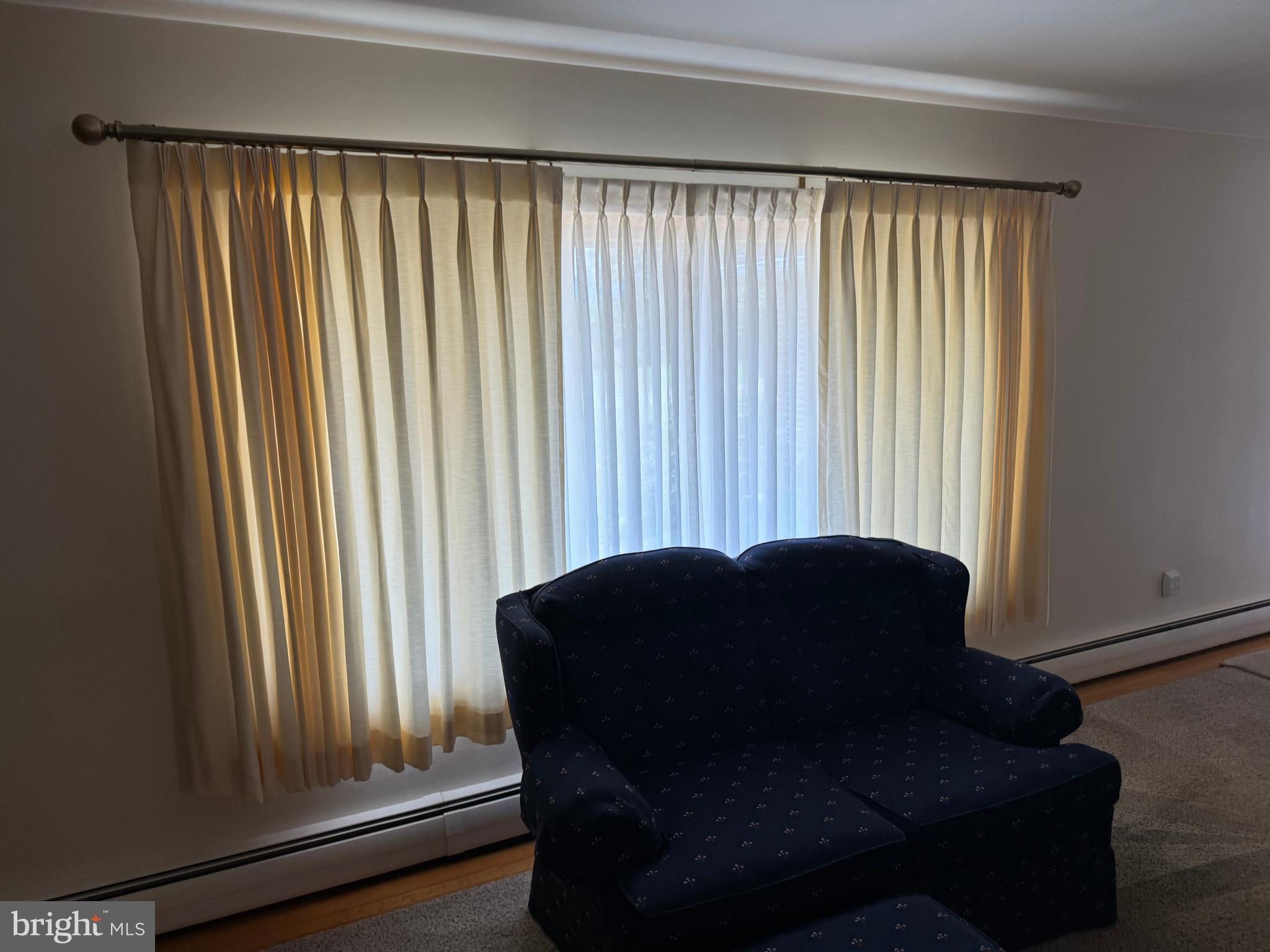 OAKWOOD - Residential