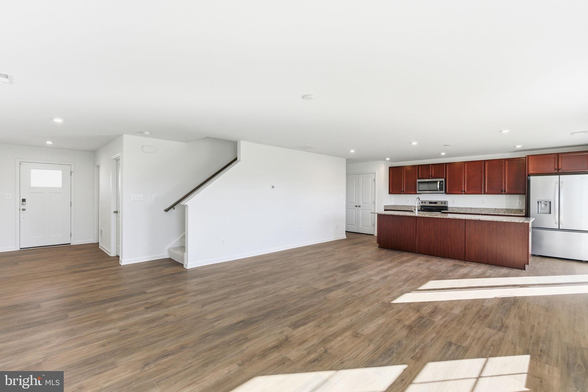 SOUTH BROOK - Residential