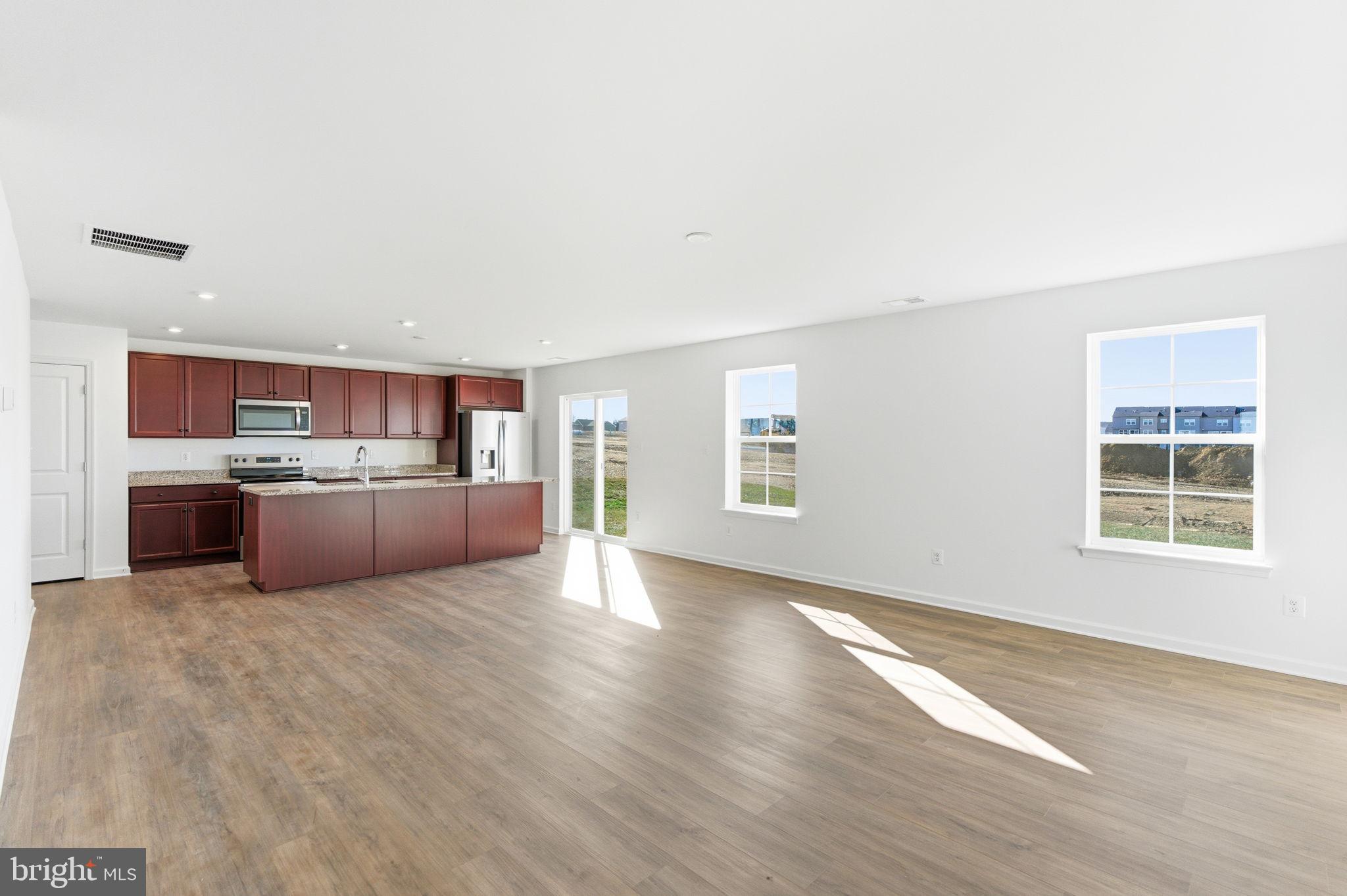 SOUTH BROOK - Residential