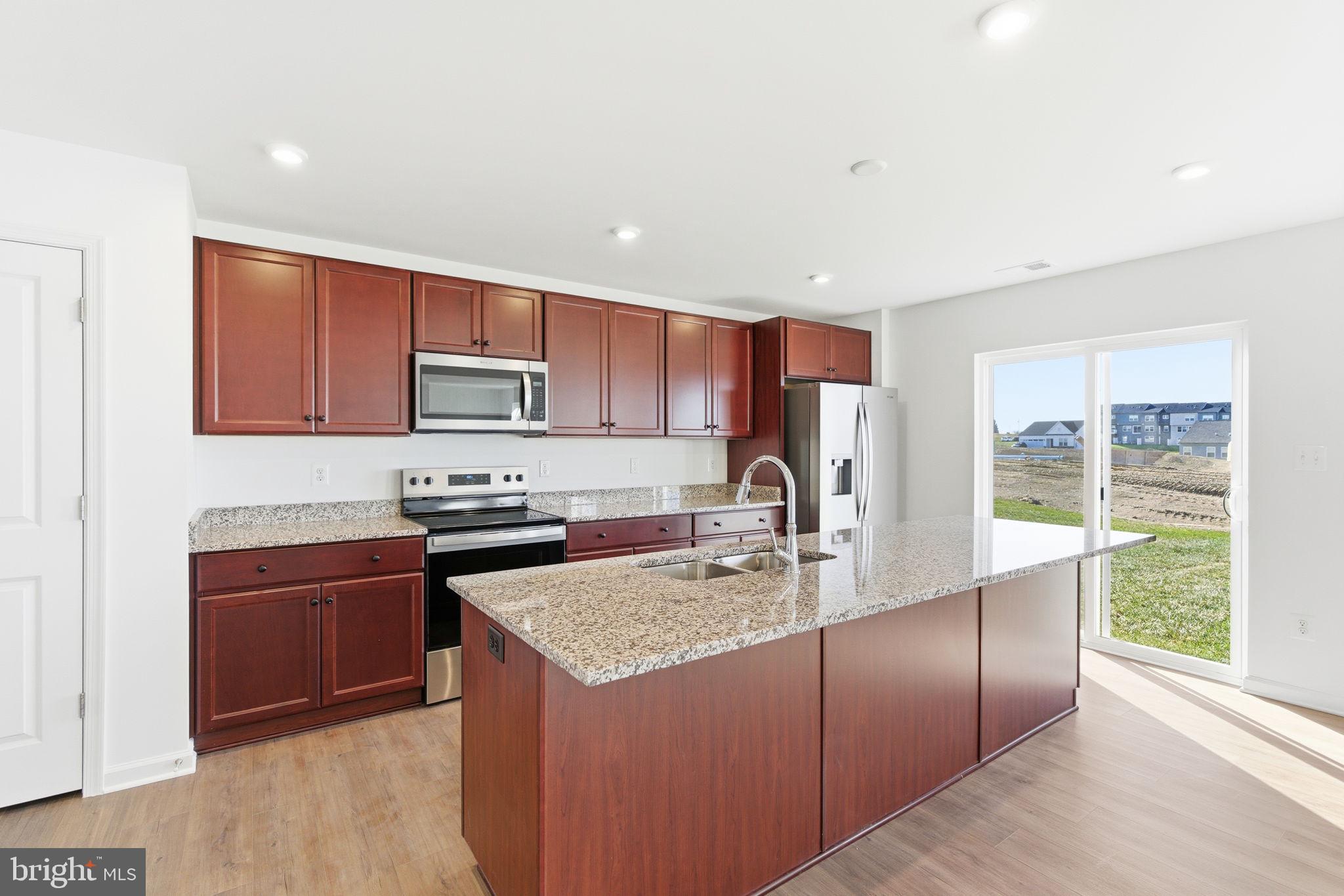 SOUTH BROOK - Residential