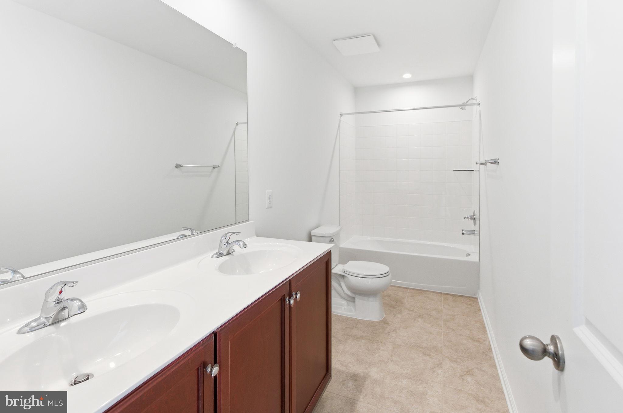 SOUTH BROOK - Residential