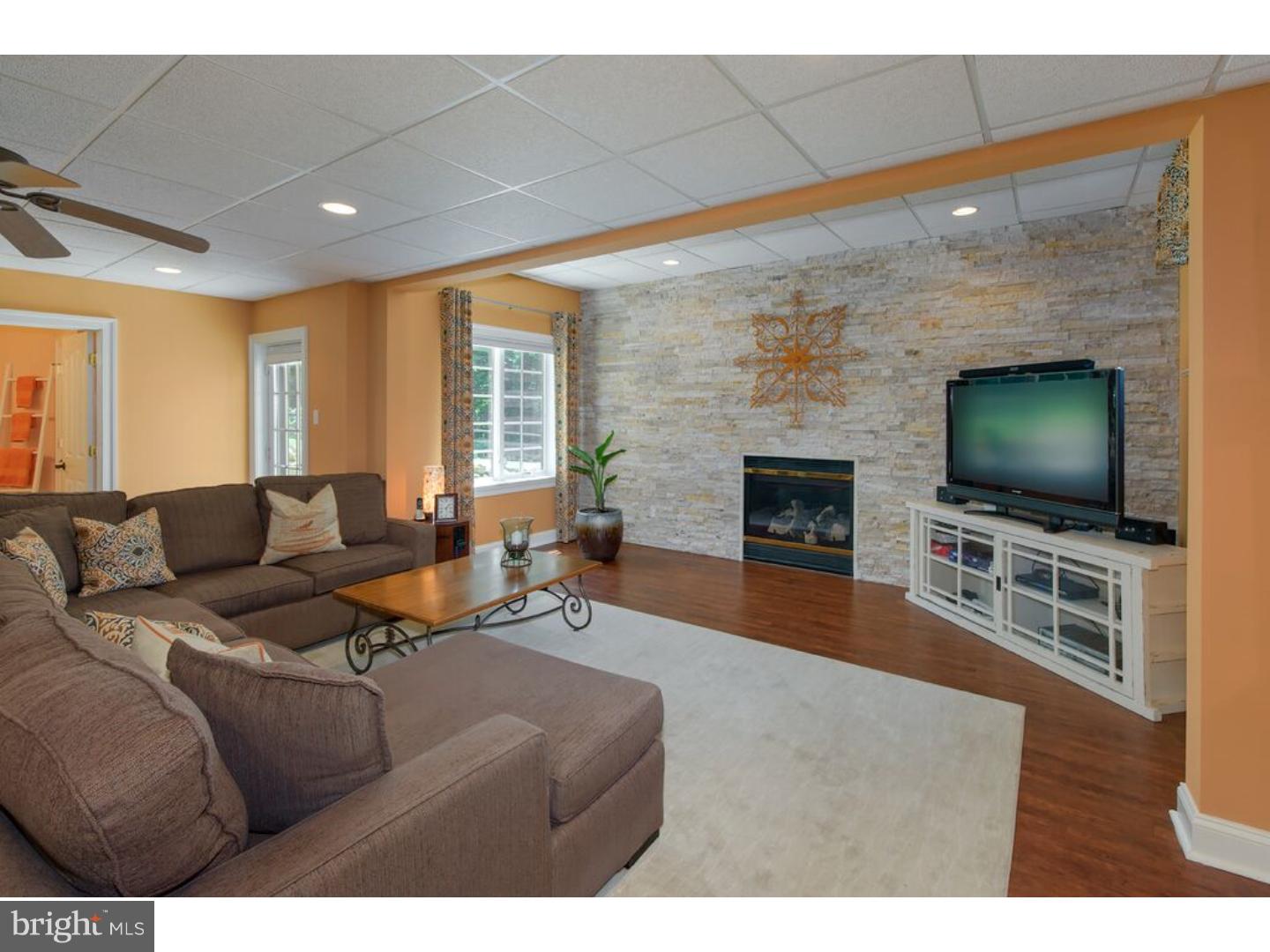 HICKORY HILL - Residential