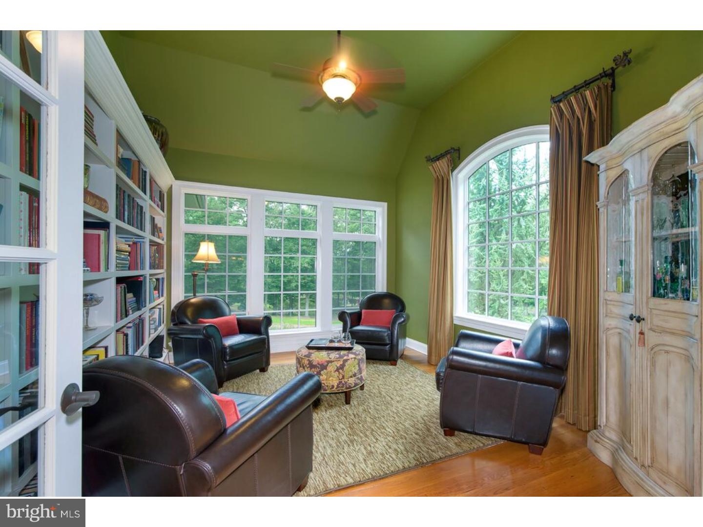 HICKORY HILL - Residential