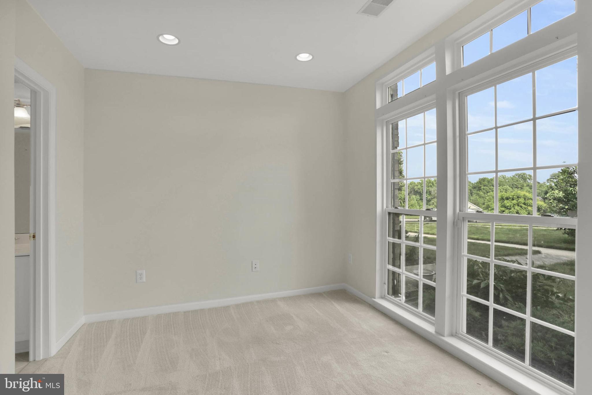 1539 OAKLEY LANE