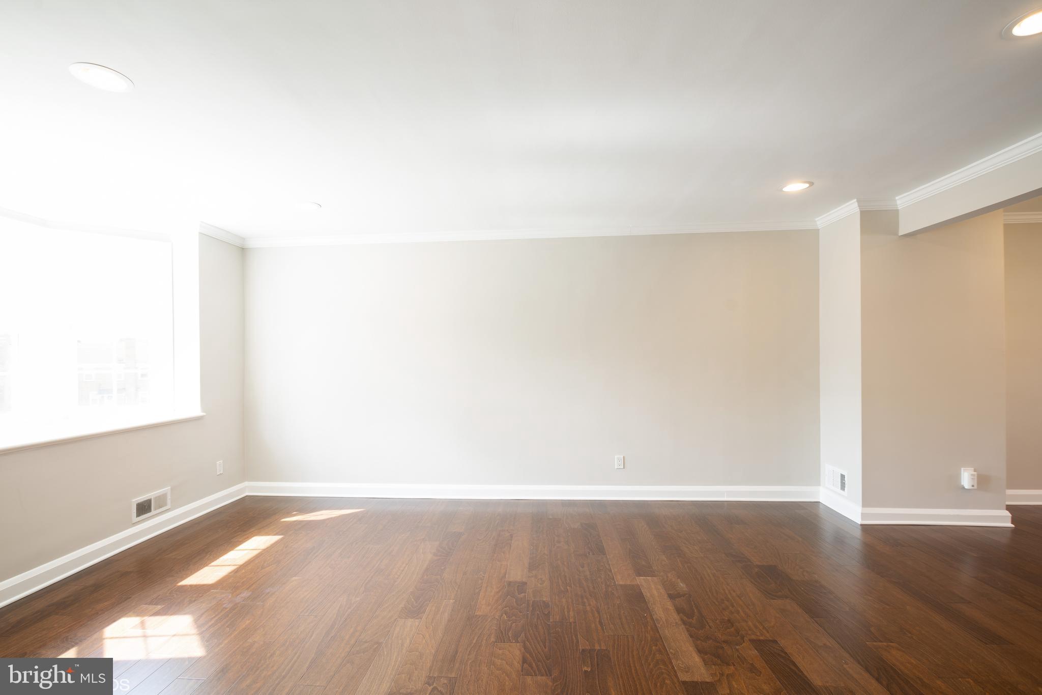 EDNOR GARDENS - LAKESIDE - Residential