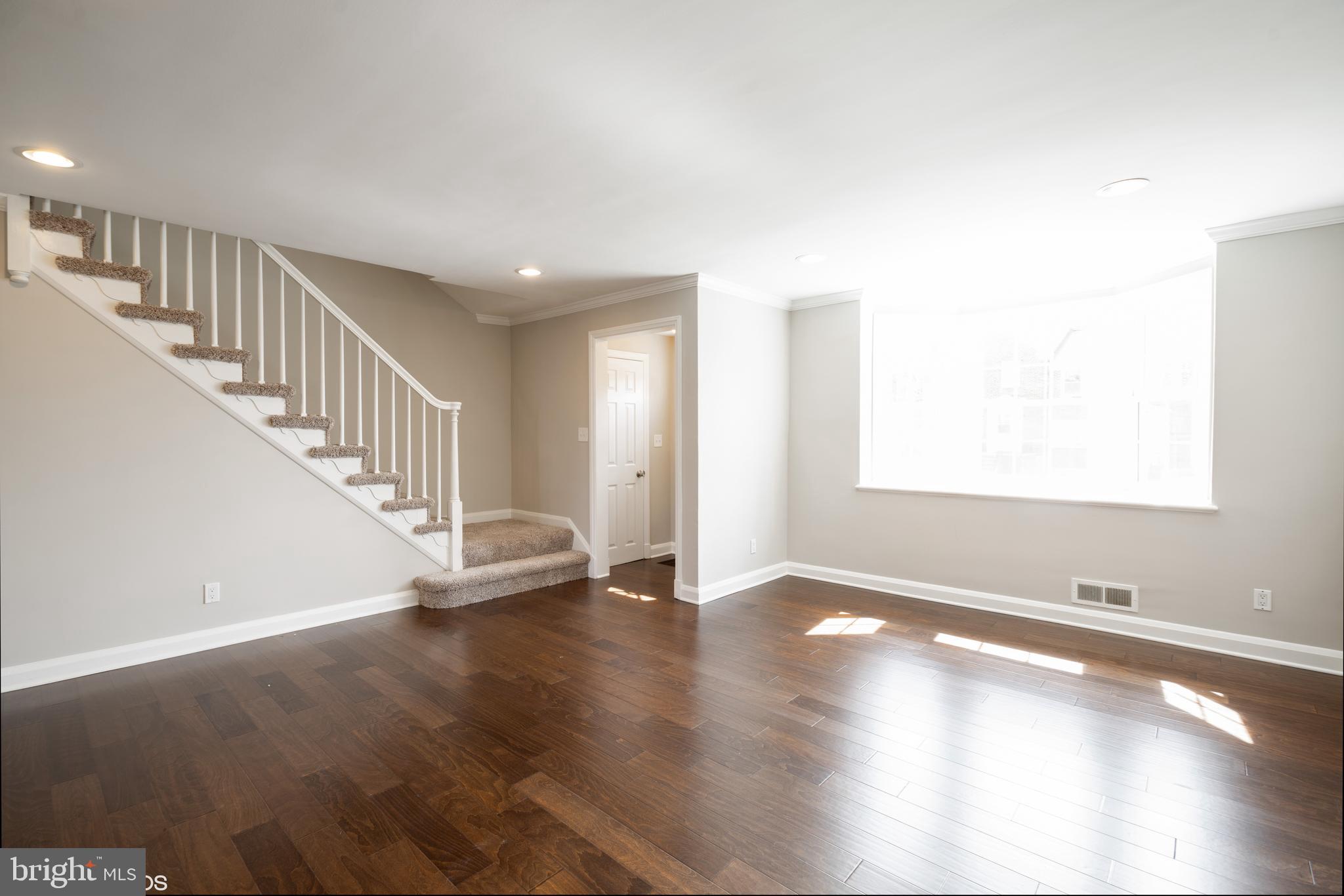 EDNOR GARDENS - LAKESIDE - Residential