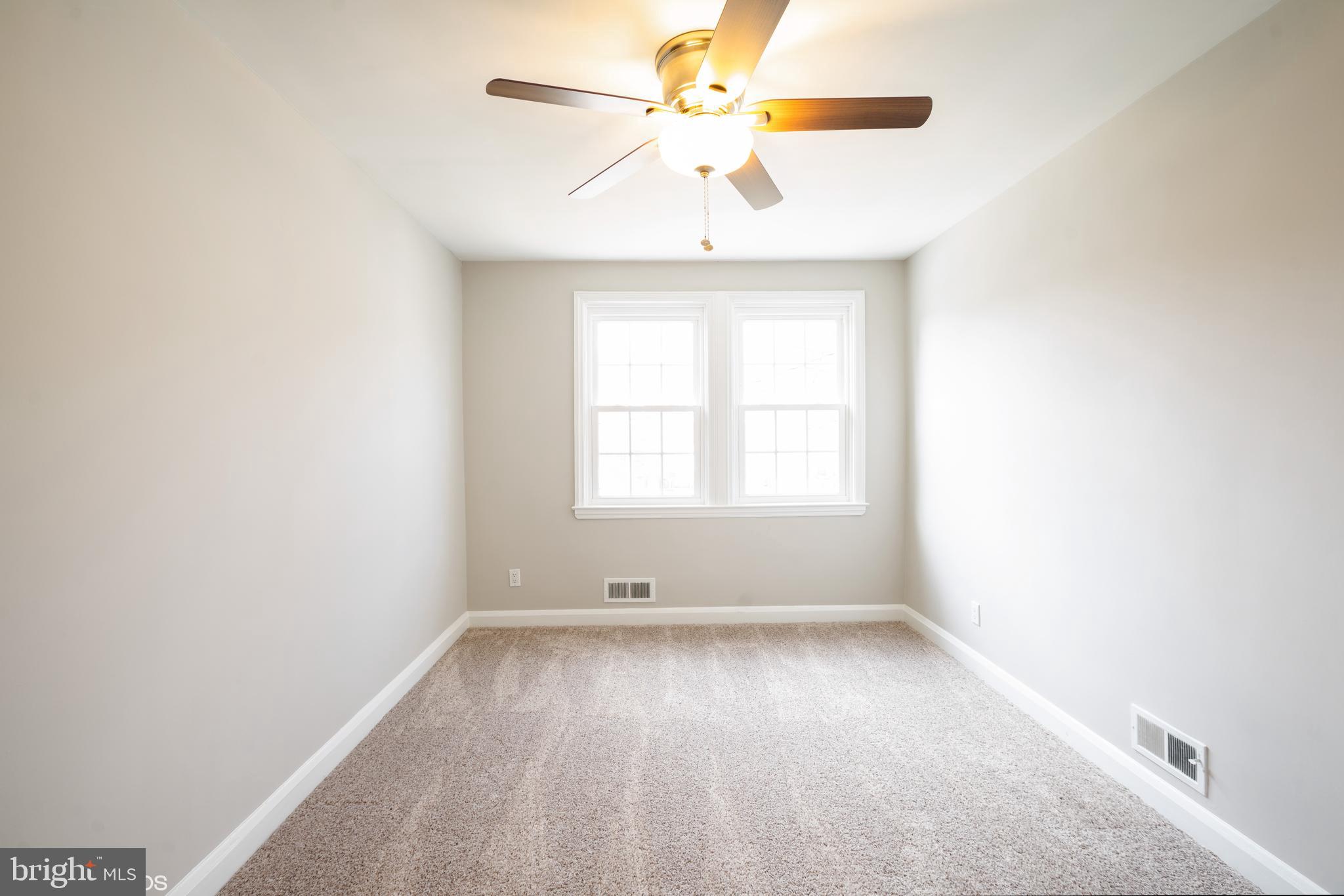 EDNOR GARDENS - LAKESIDE - Residential