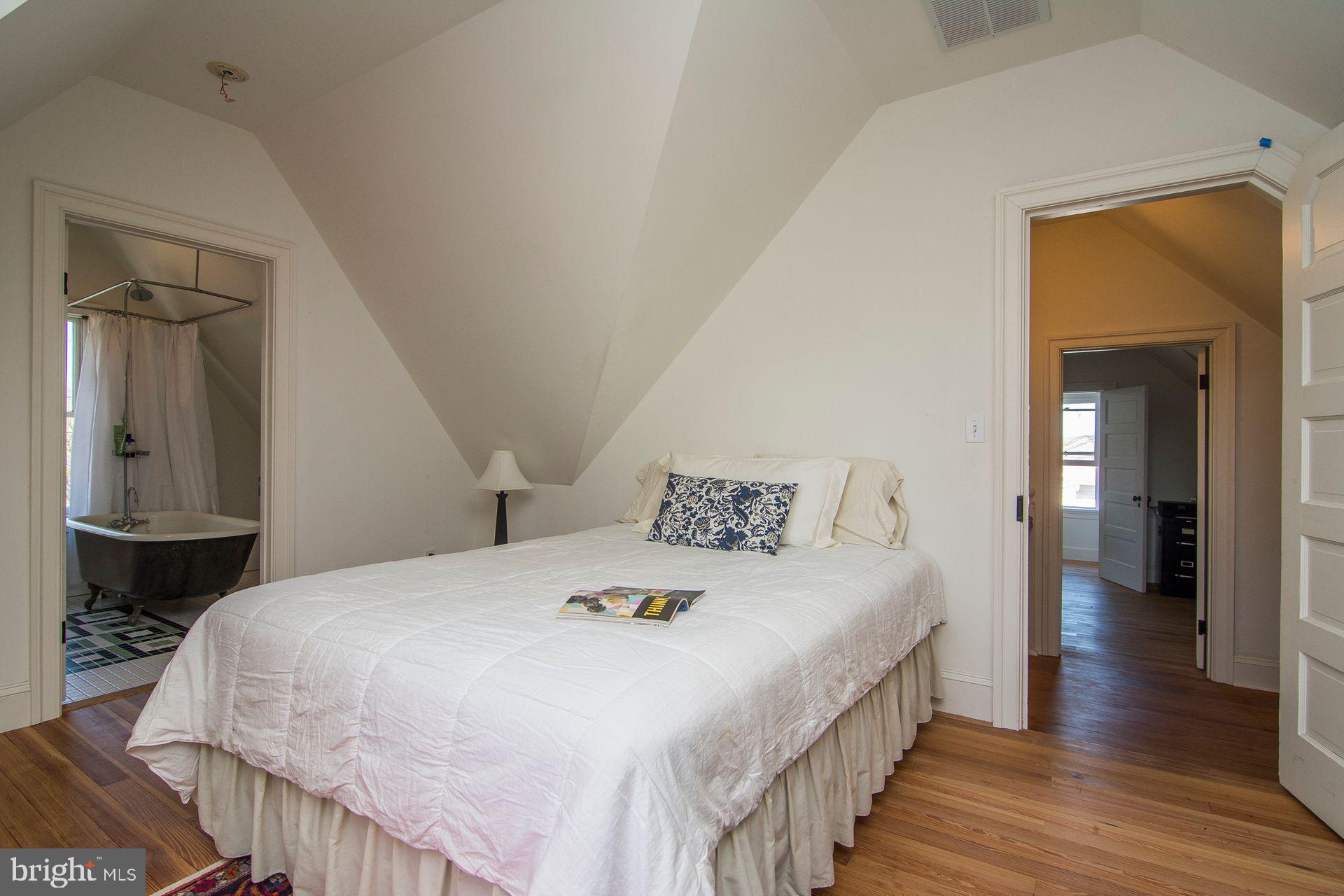 EASTPORT - Residential