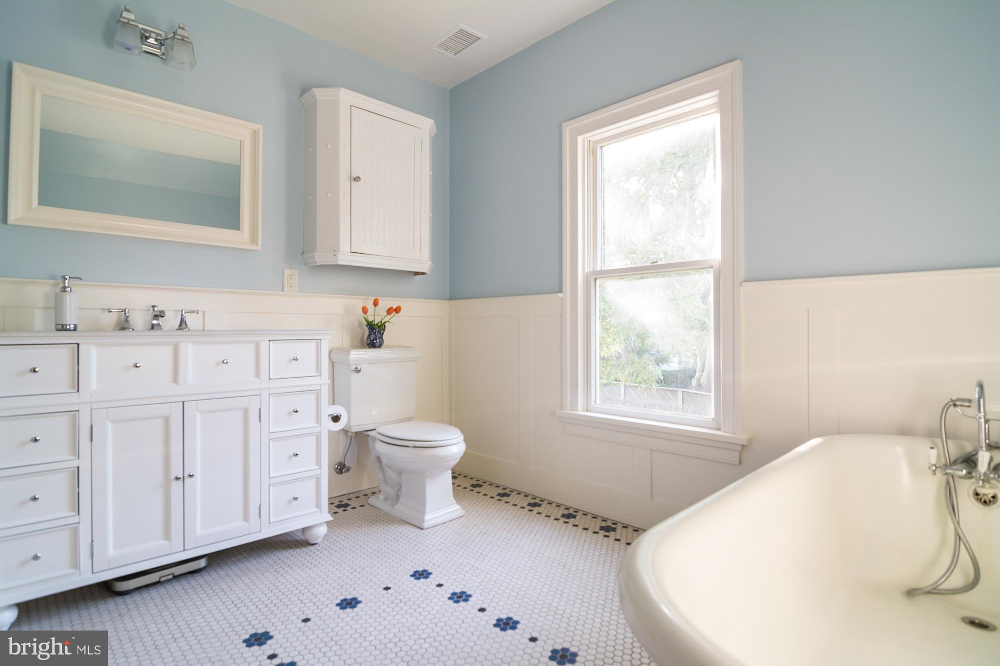 EASTPORT - Residential