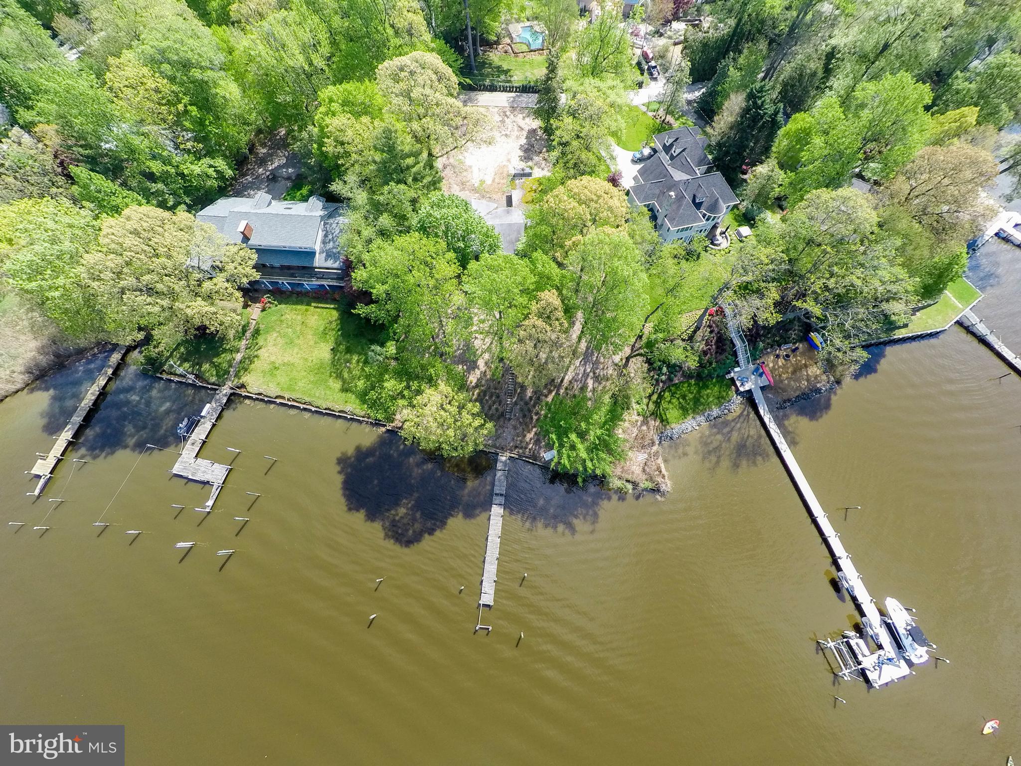 HIDDEN POINT - Residential