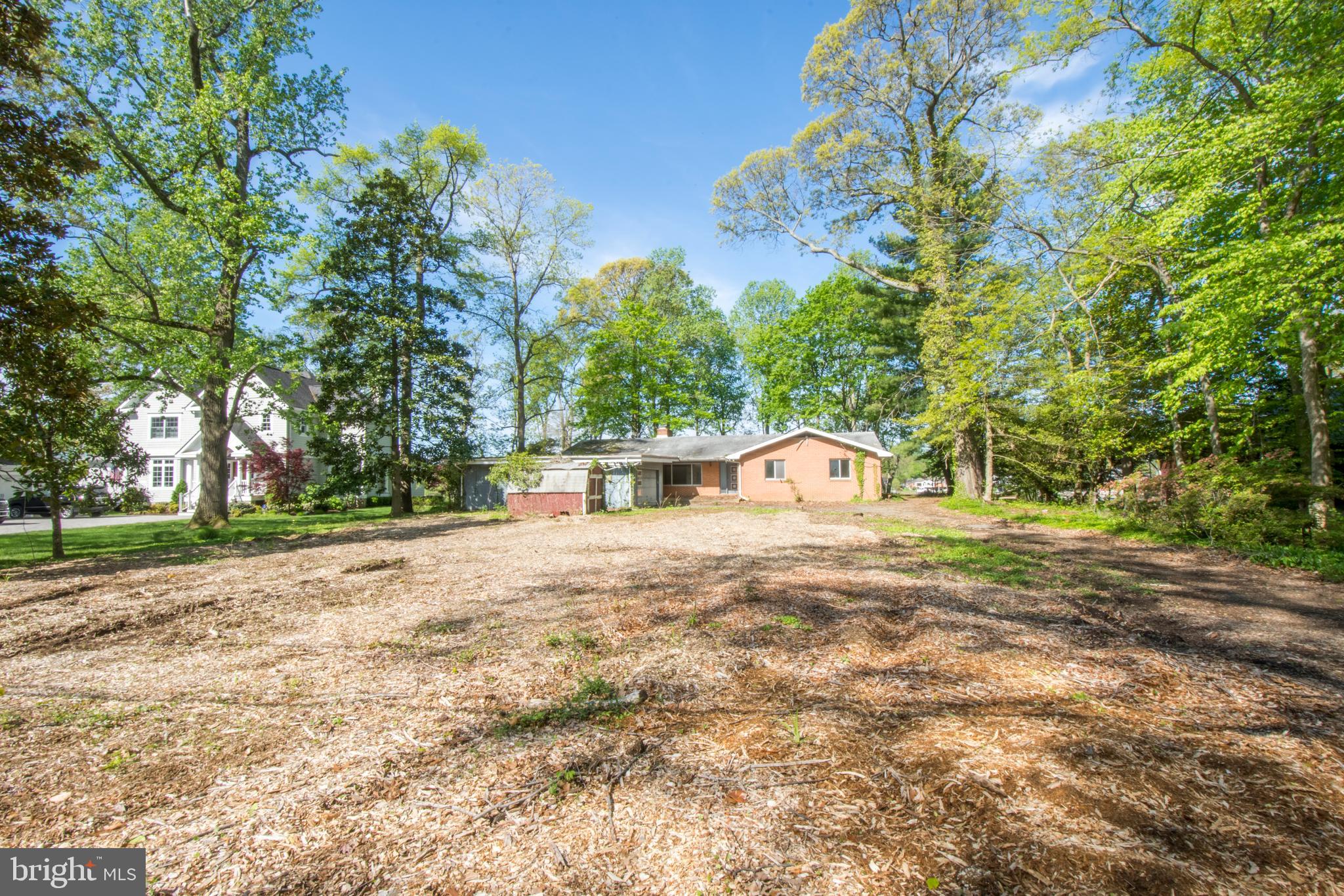 HIDDEN POINT - Residential