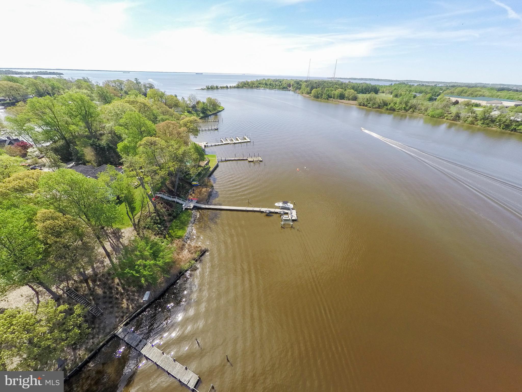HIDDEN POINT - Residential