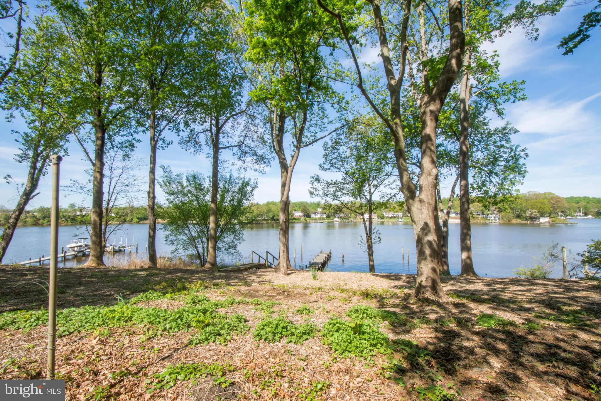 HIDDEN POINT - Residential