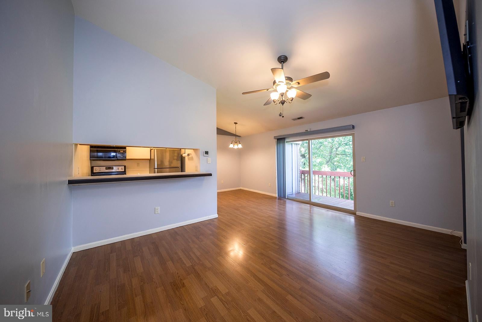 6 CEDAR VALLEY PLACE 302