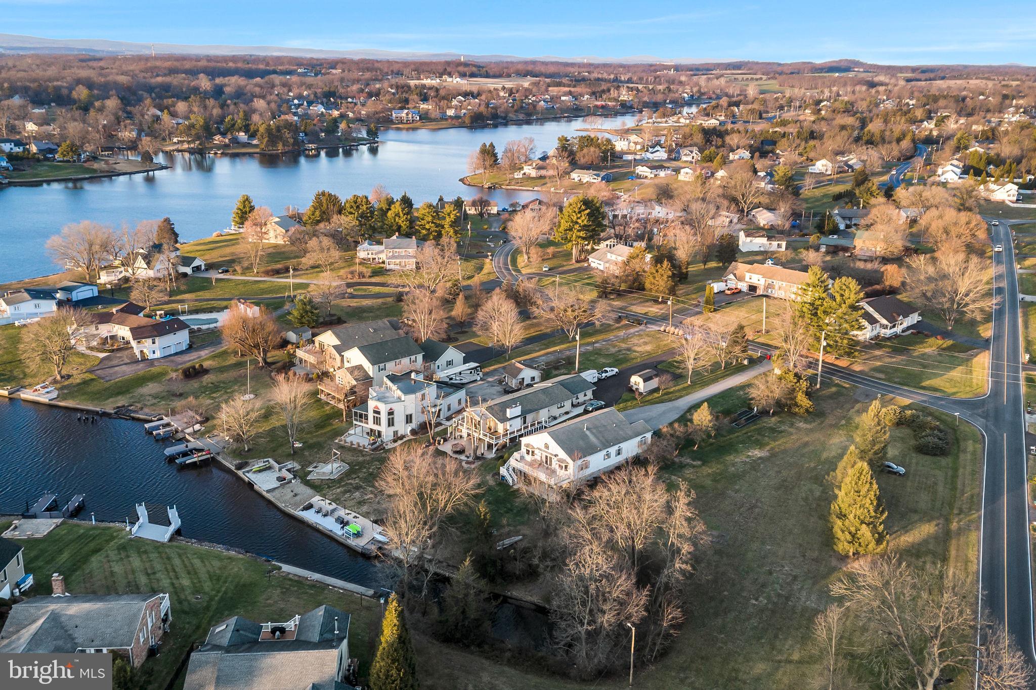 LAKE HERITAGE - Residential