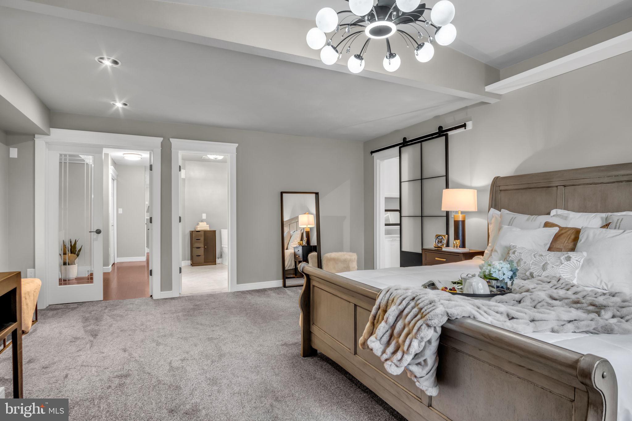 LAKE HERITAGE - Residential