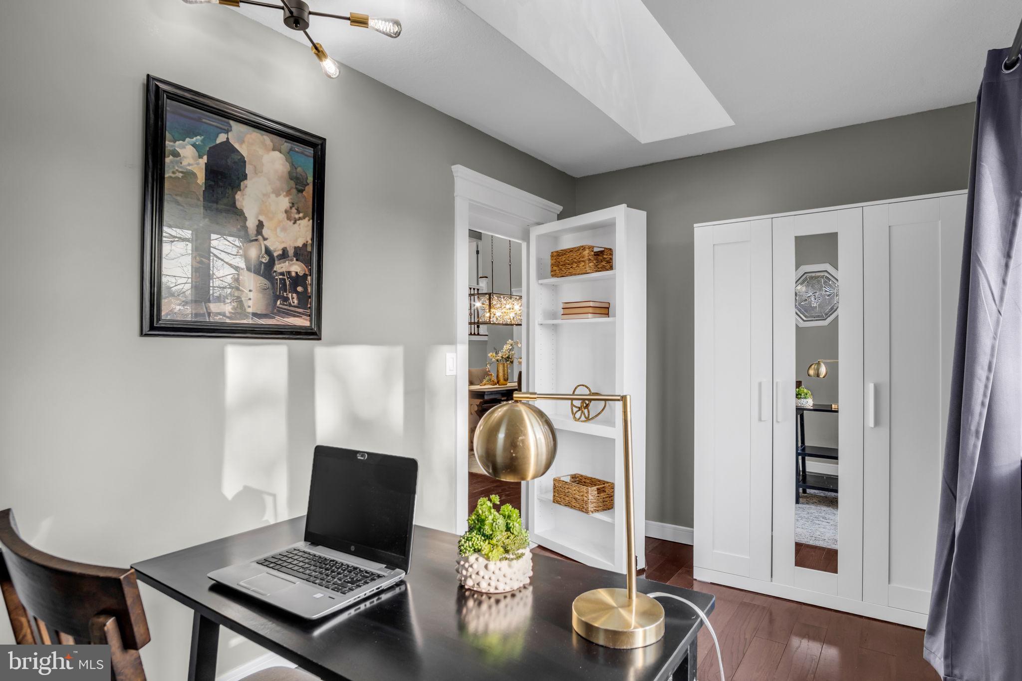 LAKE HERITAGE - Residential