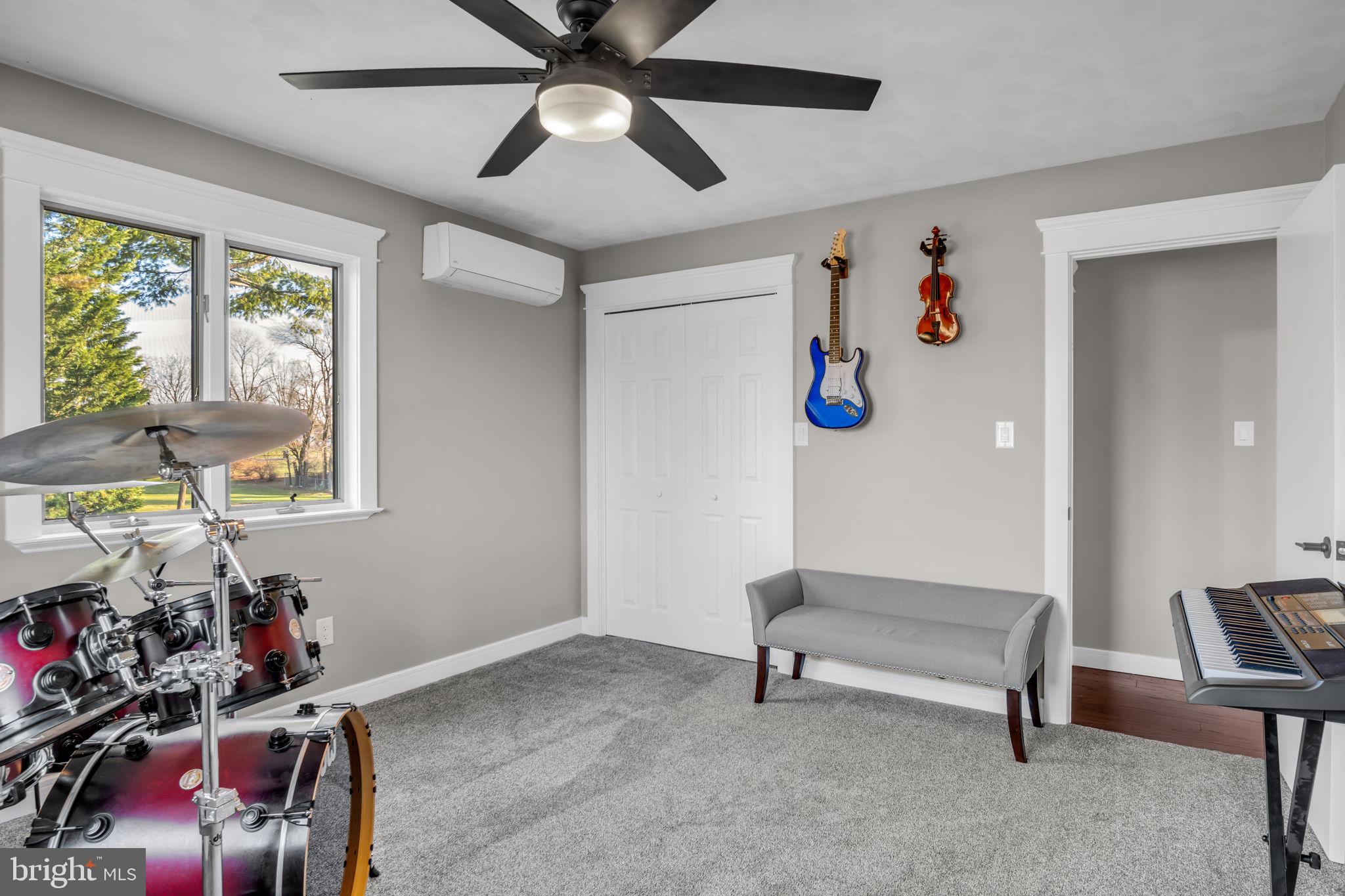 LAKE HERITAGE - Residential