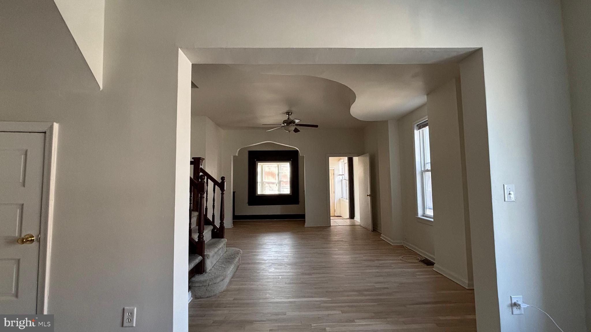 UNIVERSITY CITY - Residential Income