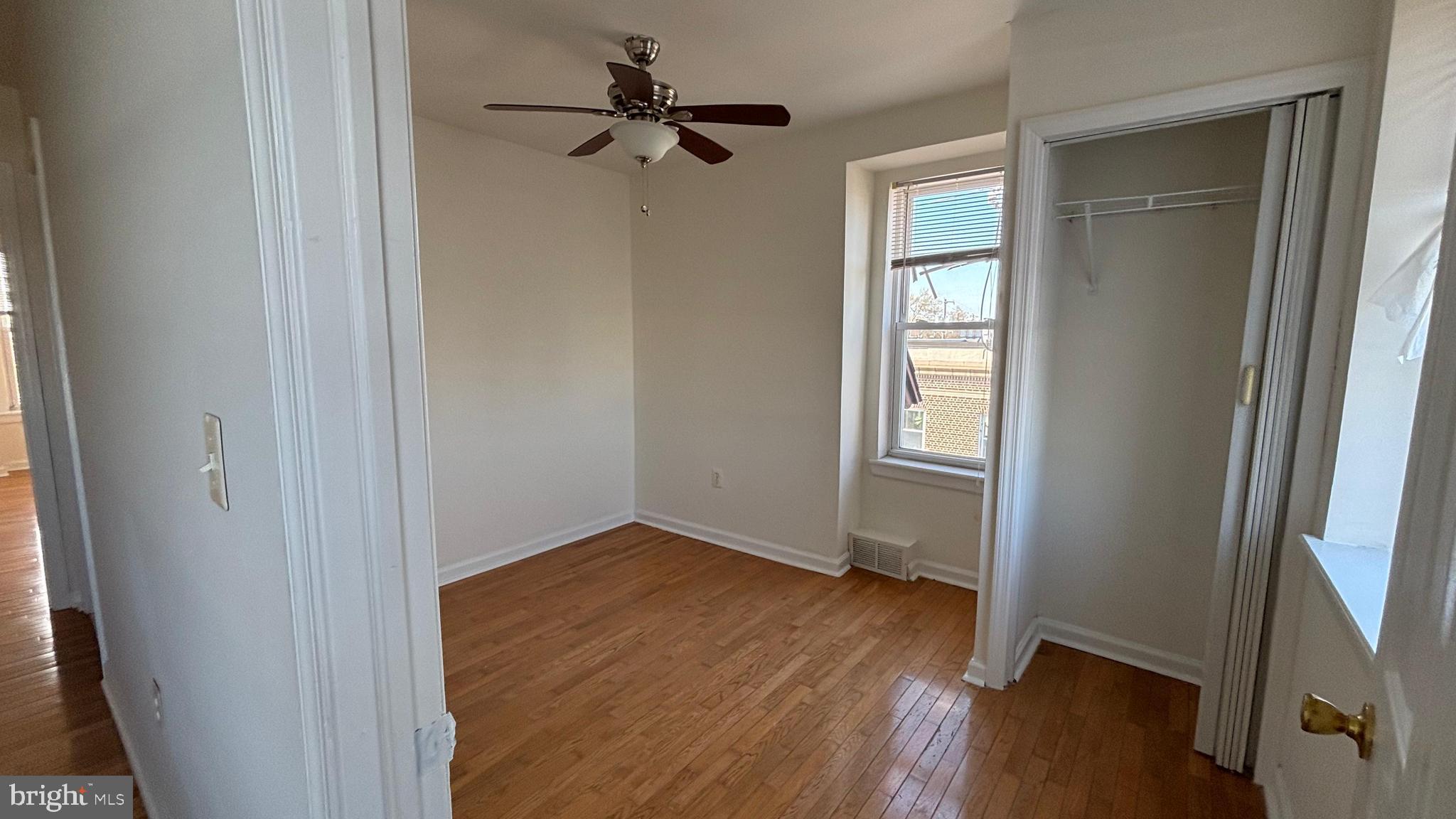 UNIVERSITY CITY - Residential Income