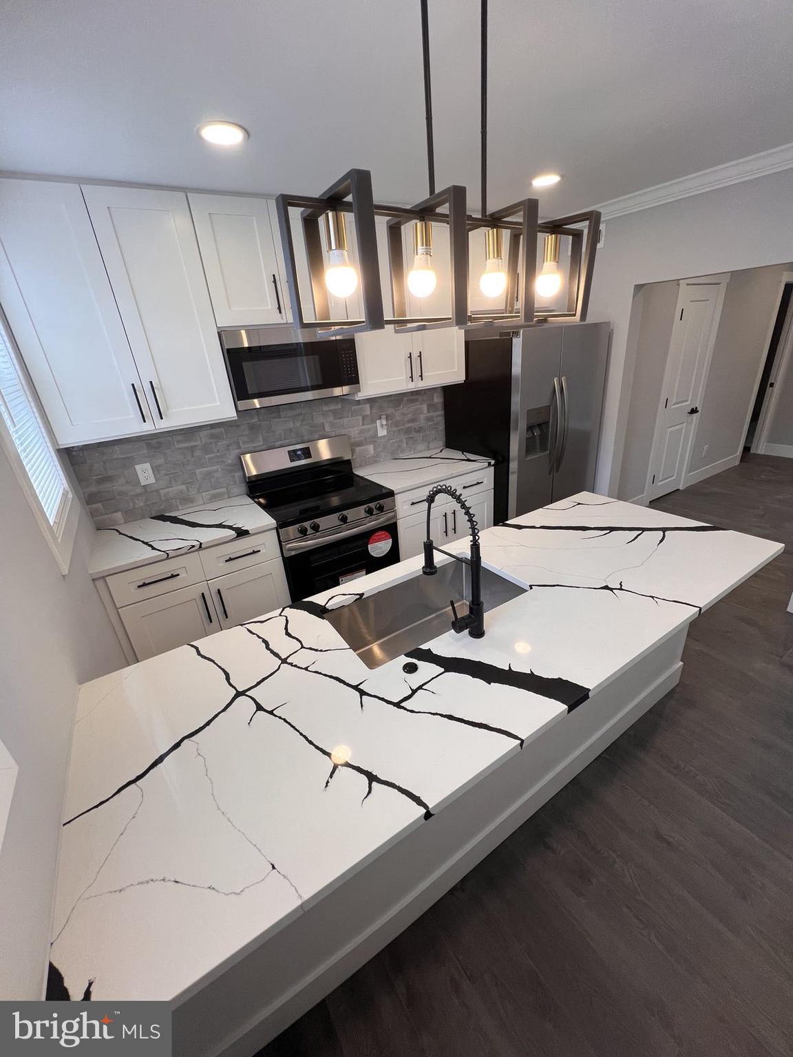 WEST OAK LANE - Residential