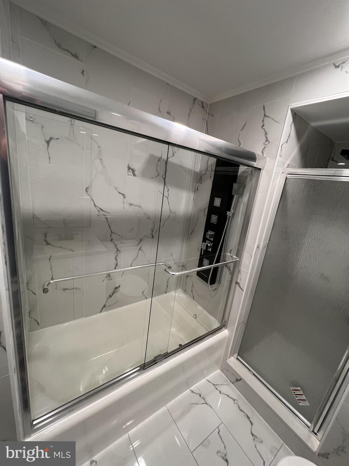 WEST OAK LANE - Residential