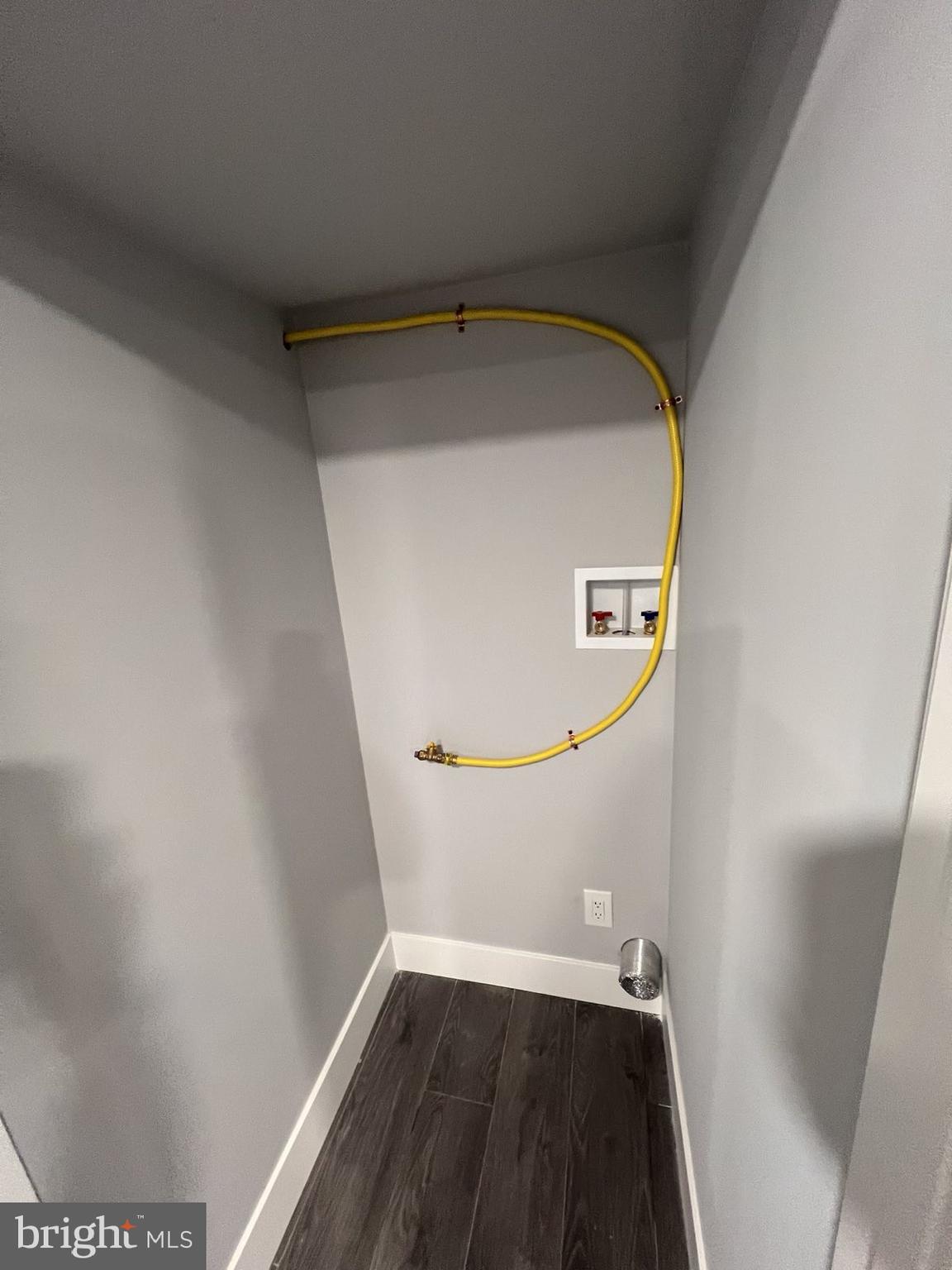 WEST OAK LANE - Residential