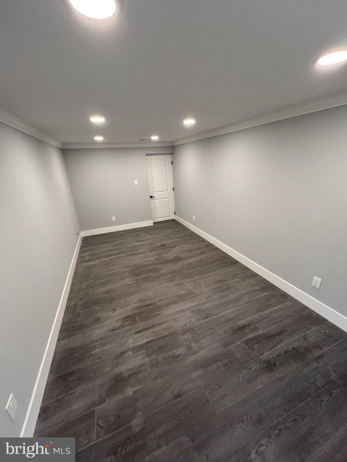 WEST OAK LANE - Residential