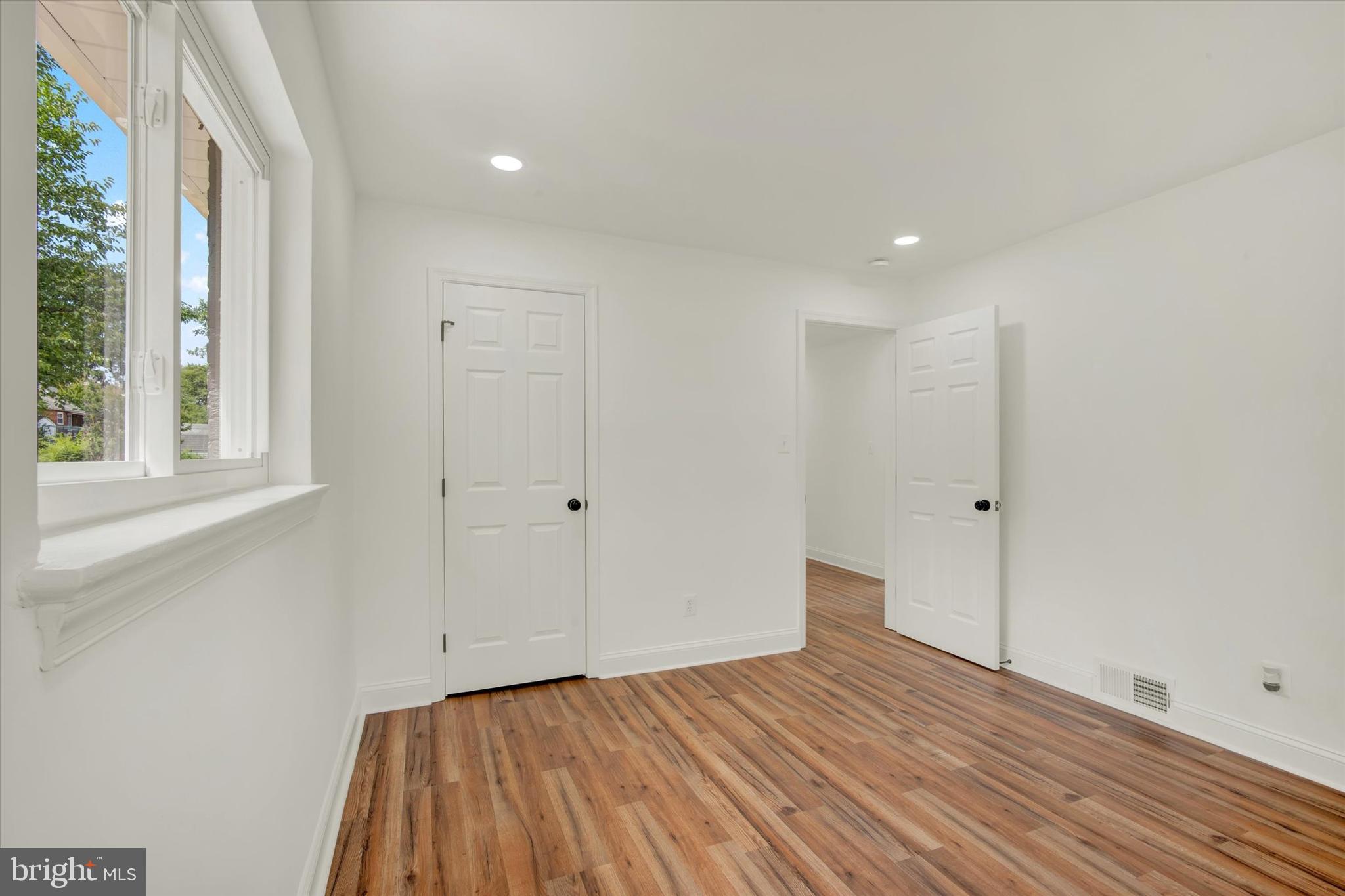 SPRINGFIELD - Residential