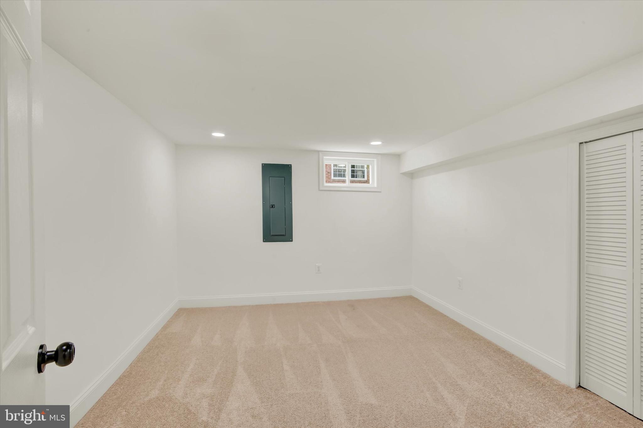 SPRINGFIELD - Residential