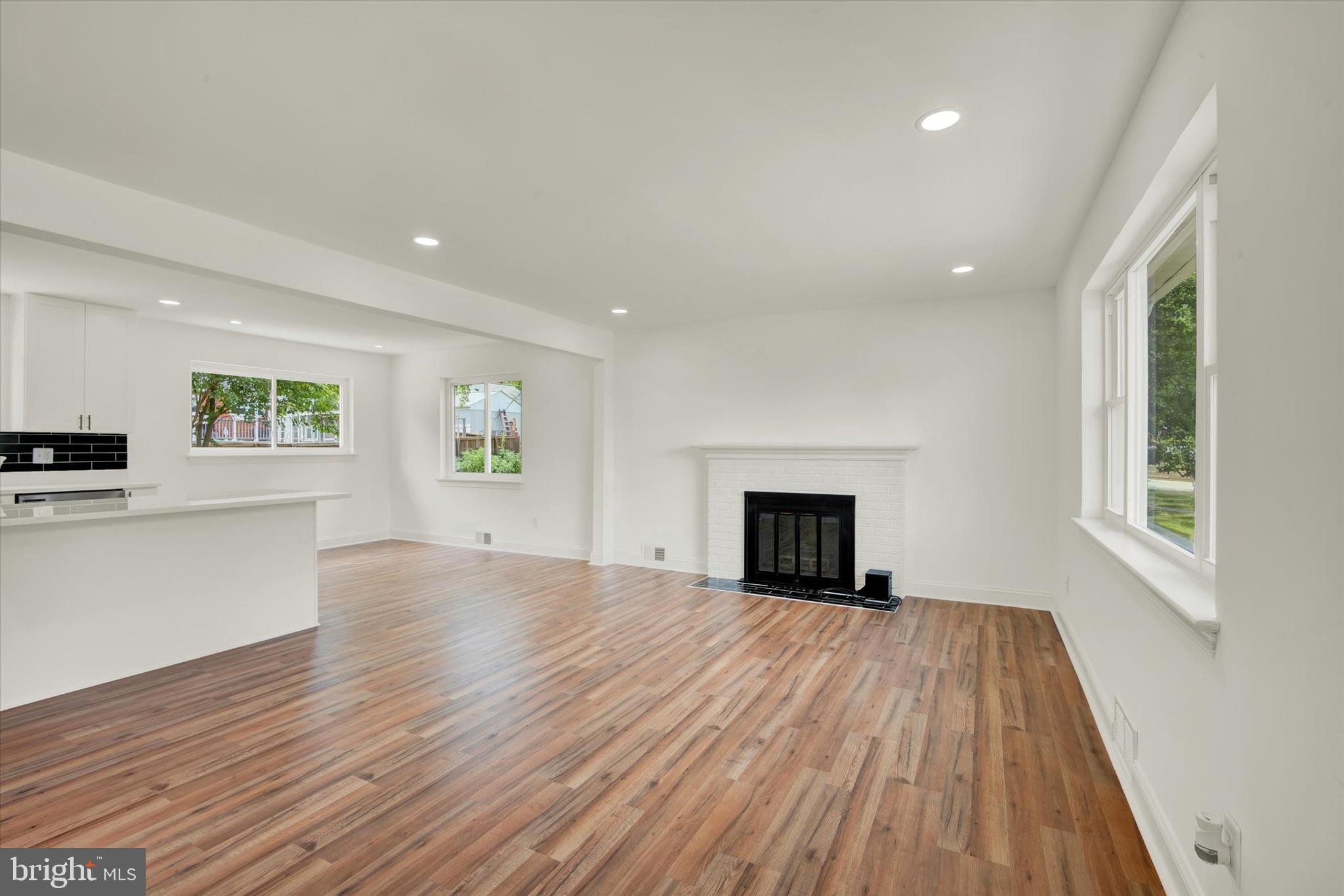 SPRINGFIELD - Residential