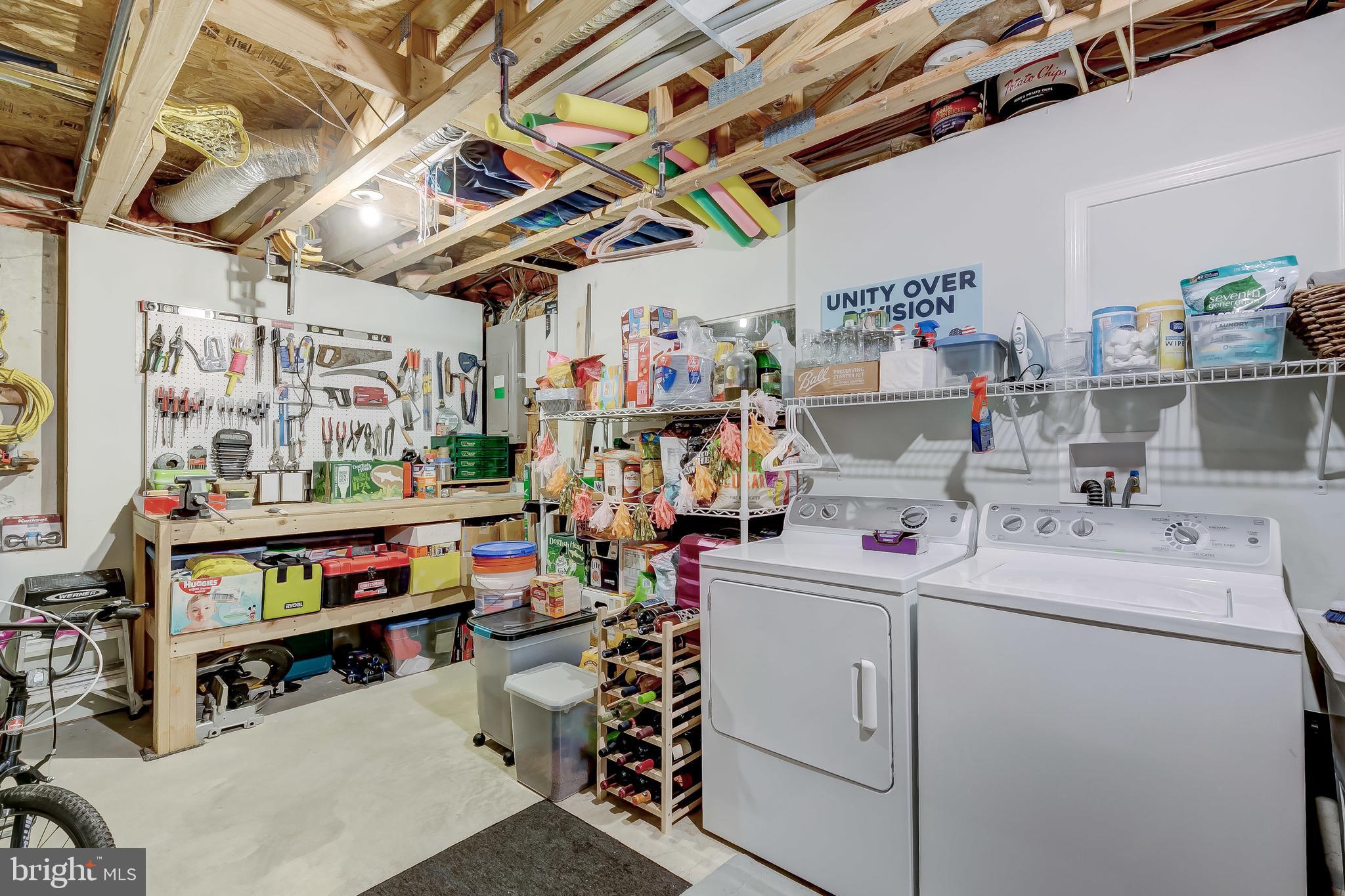 BELLE MANOR - Residential