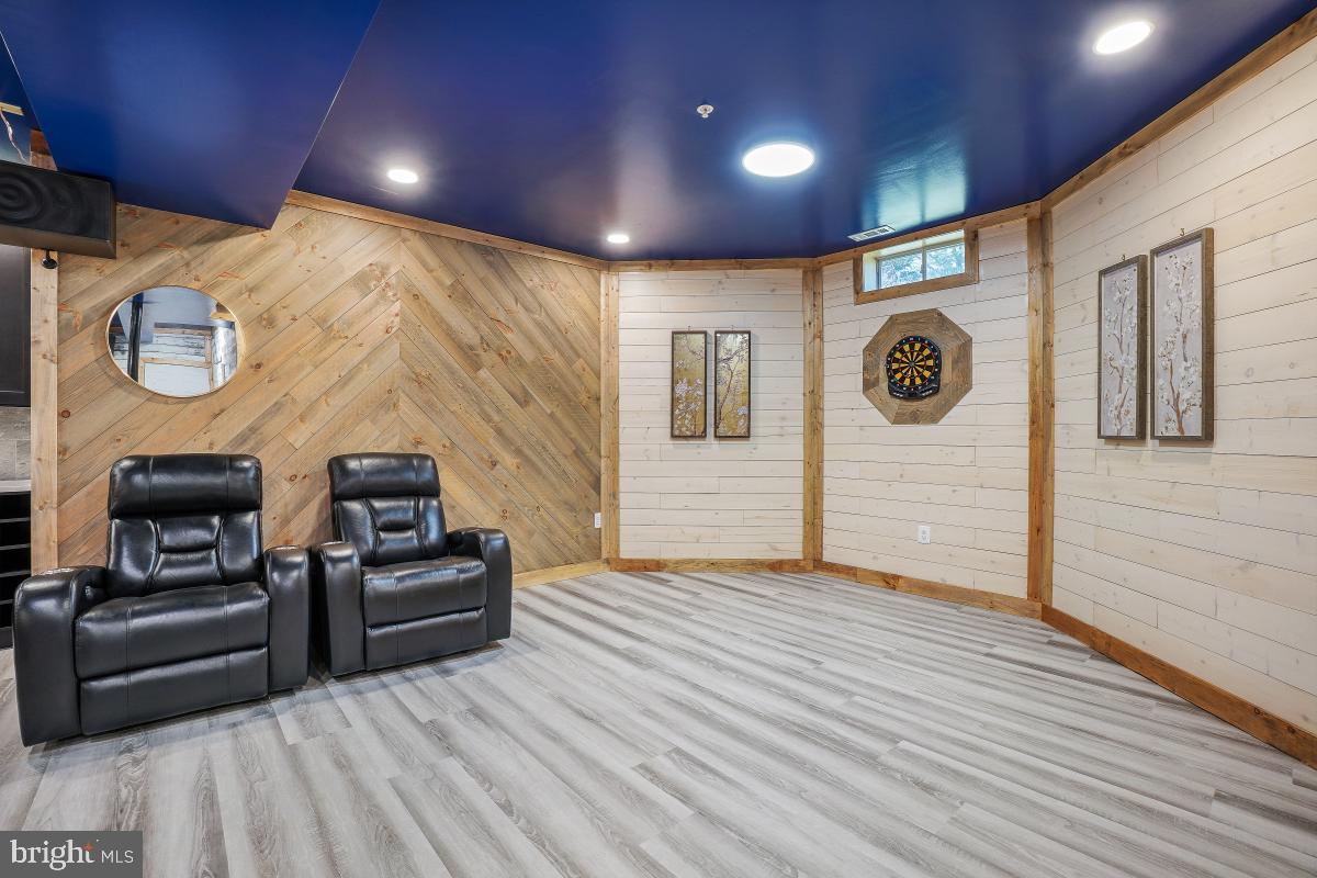 THE VILLAGES AT WELLINGTON - Residential