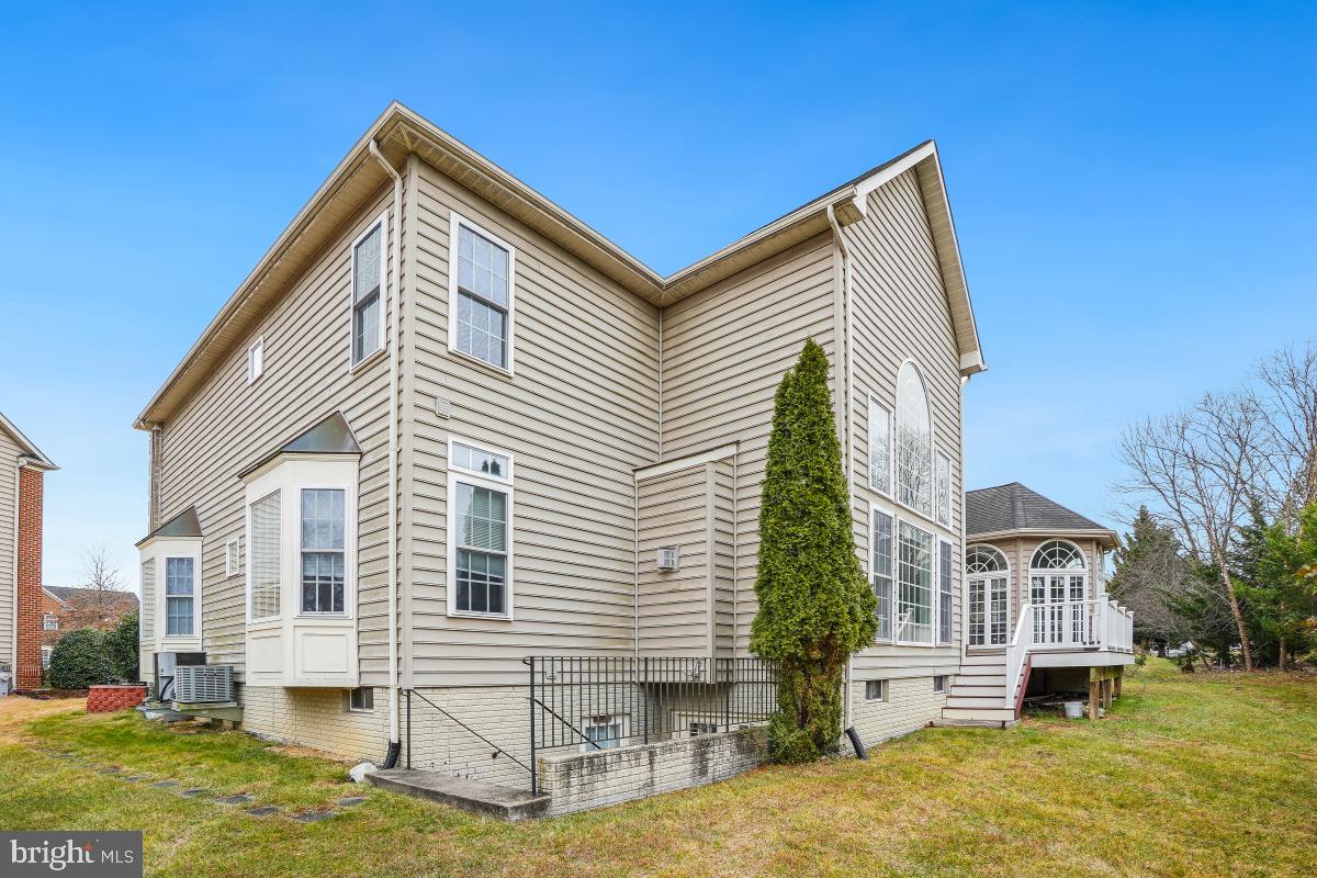 THE VILLAGES AT WELLINGTON - Residential