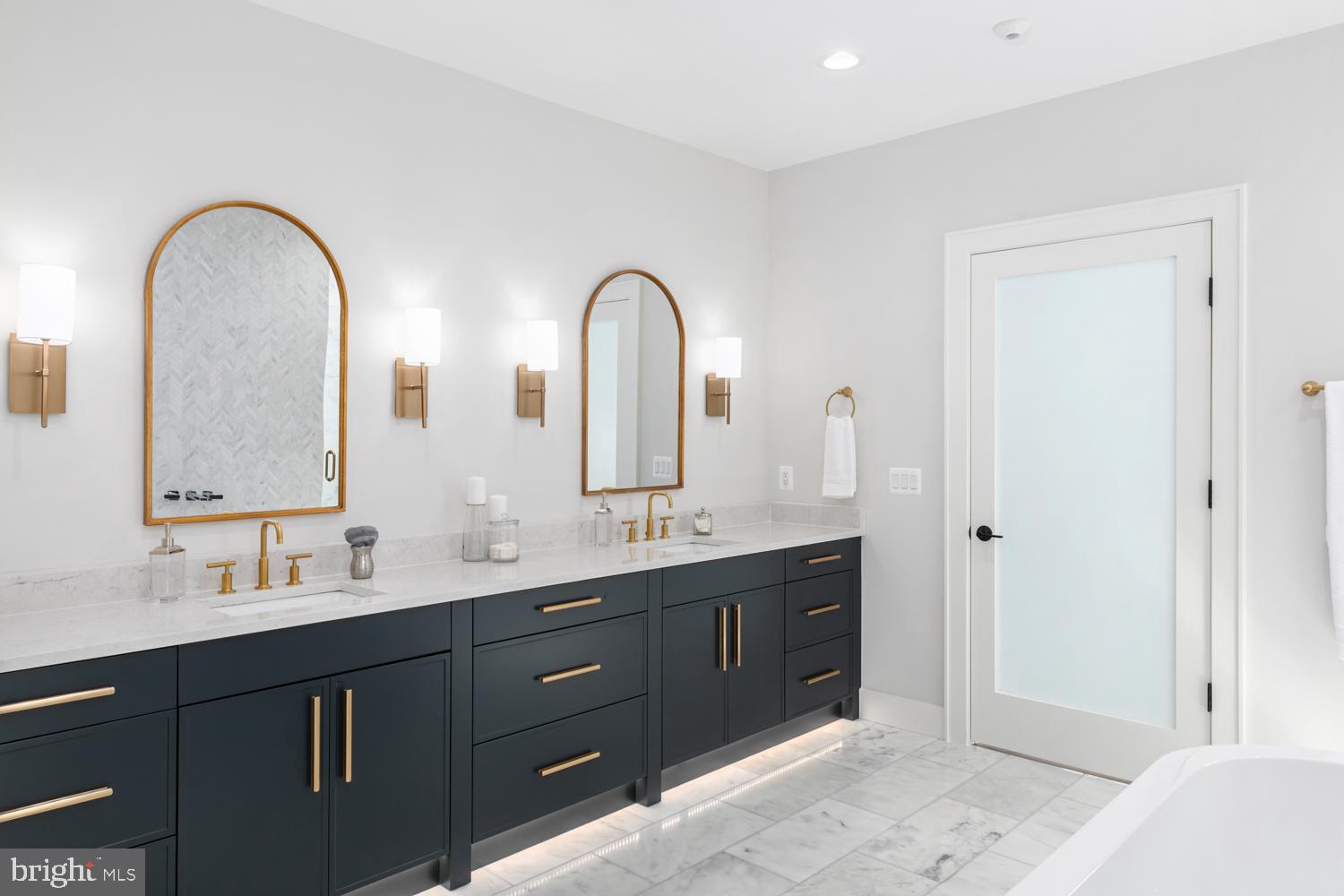 FRANKLIN PARK - Residential