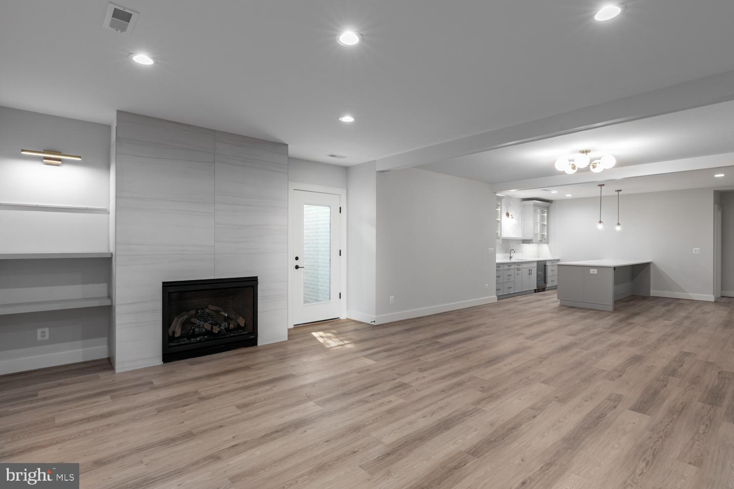 FRANKLIN PARK - Residential