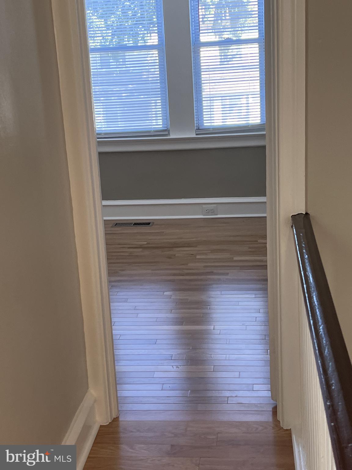 LAWNCREST - Residential