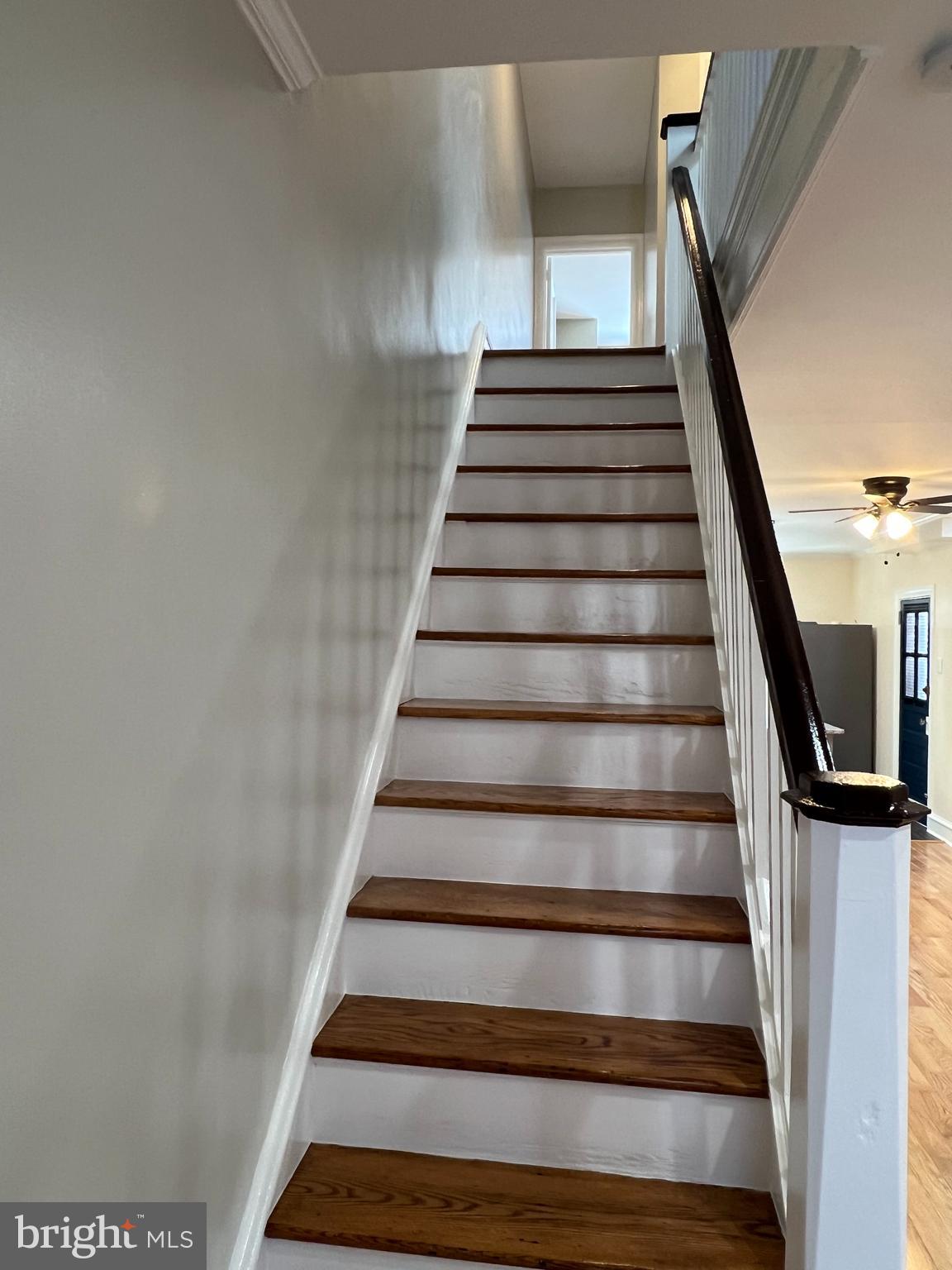 LAWNCREST - Residential