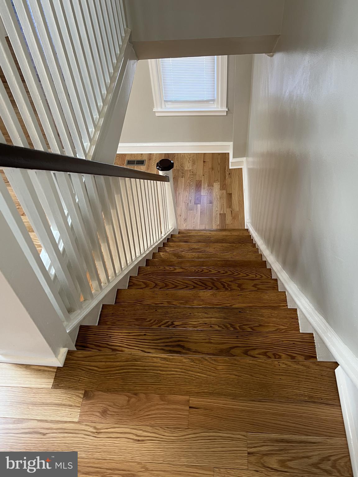 LAWNCREST - Residential