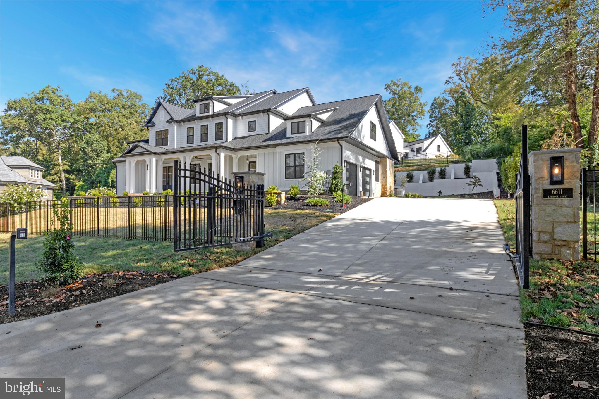 BRADLEY HILLS - Residential