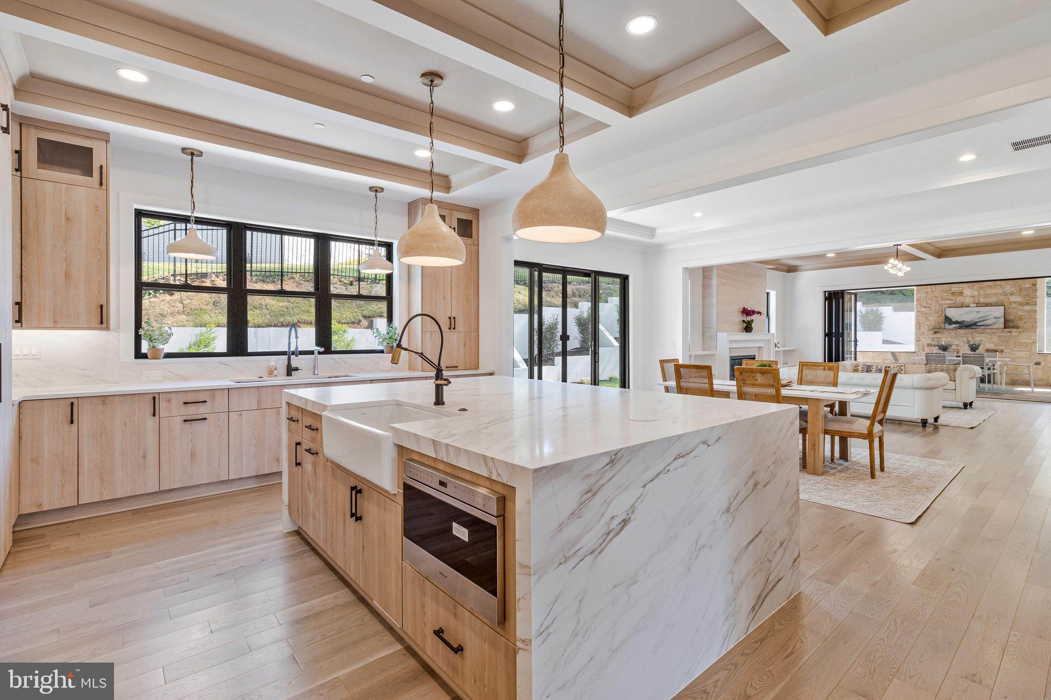 BRADLEY HILLS - Residential