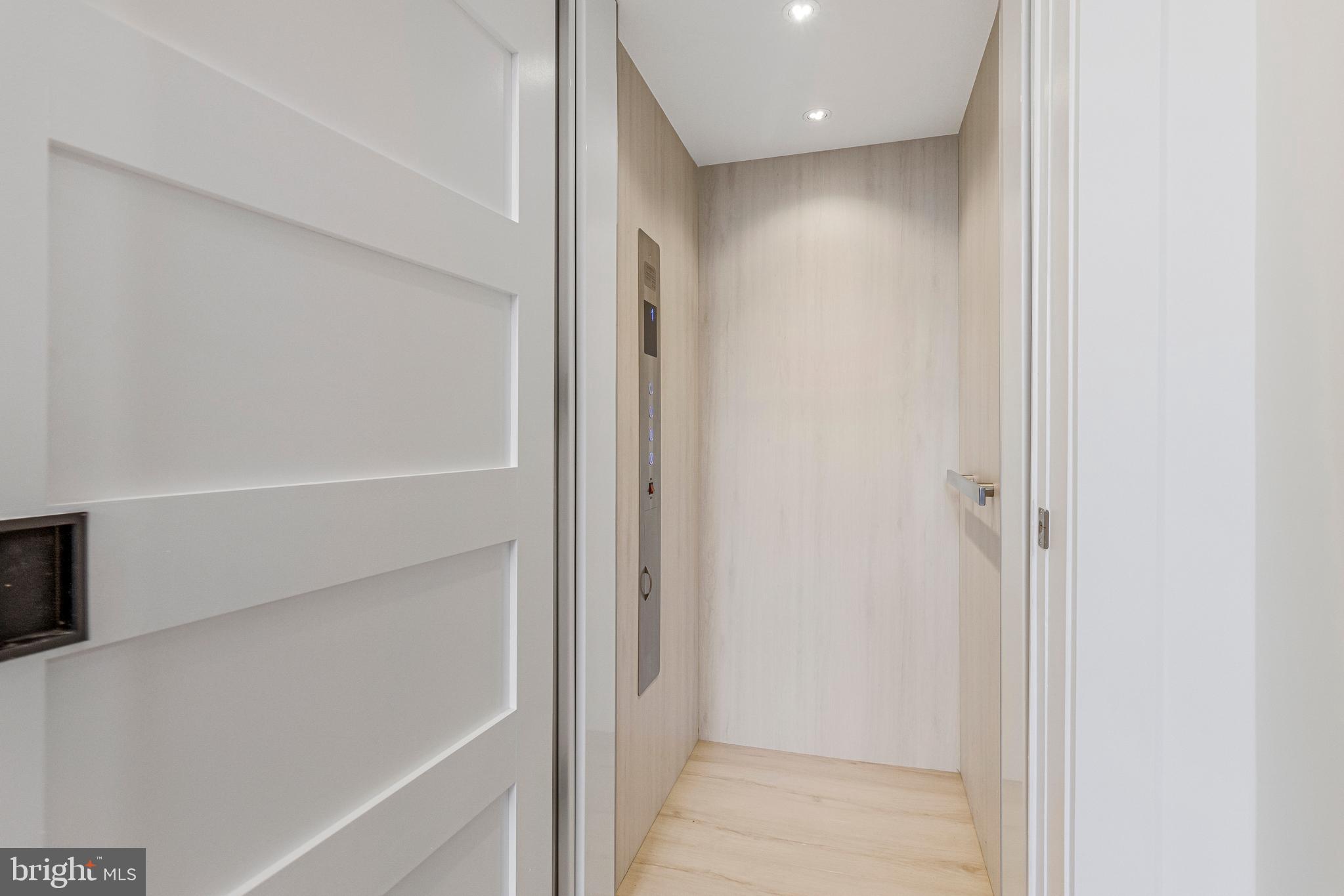 BRADLEY HILLS - Residential