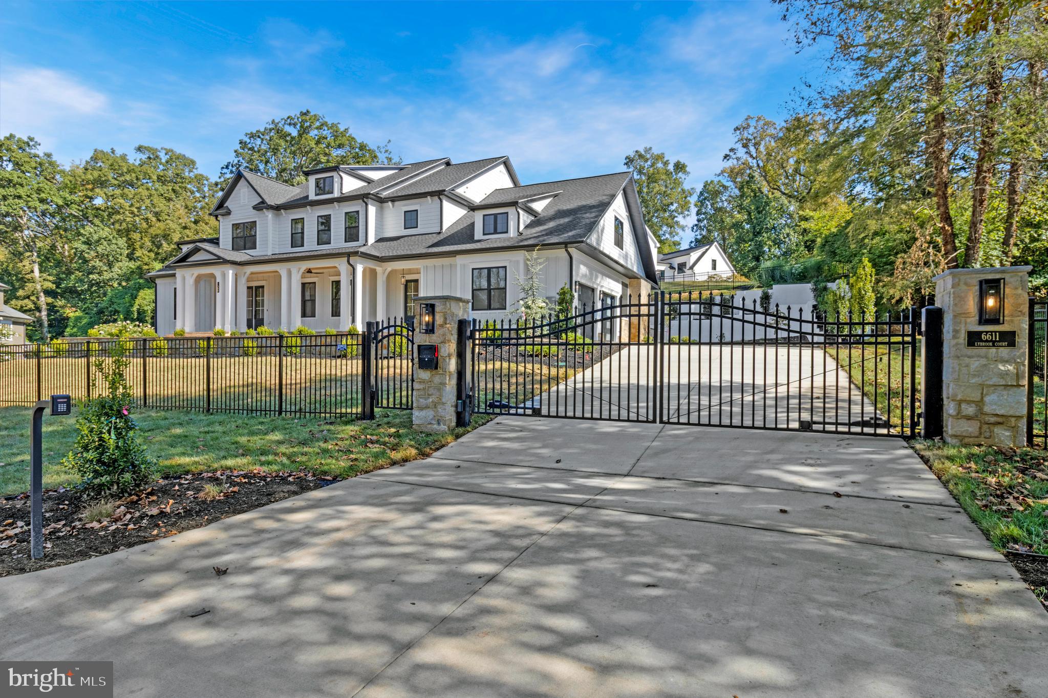 BRADLEY HILLS - Residential