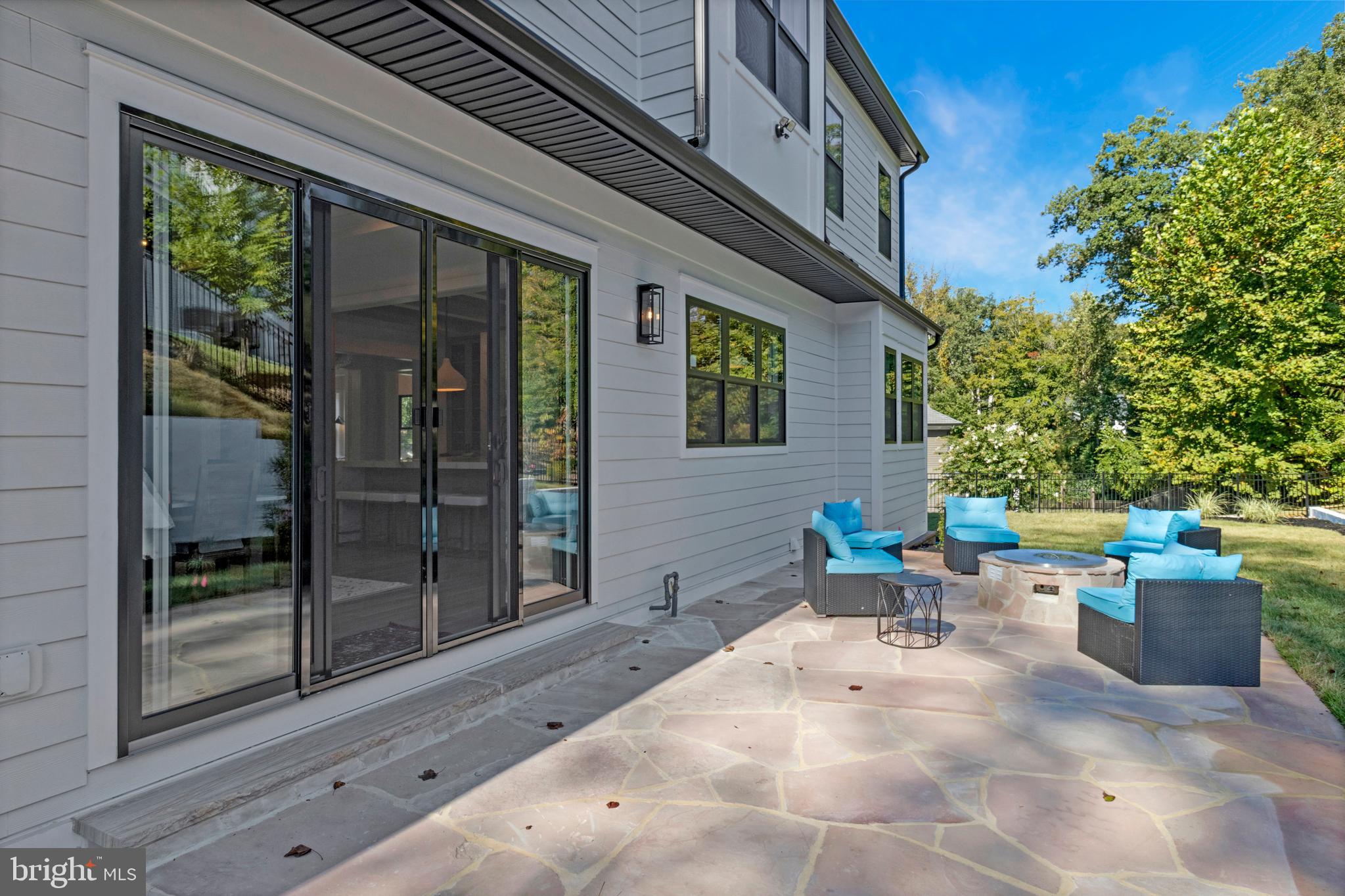 BRADLEY HILLS - Residential