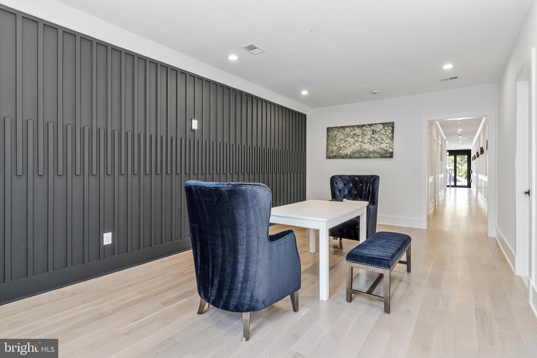 BRADLEY HILLS - Residential